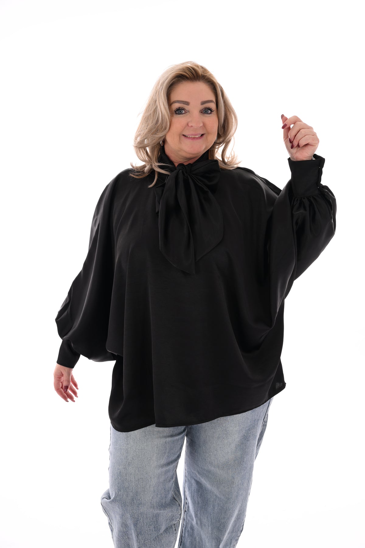 Silky blouse met strik zwart
