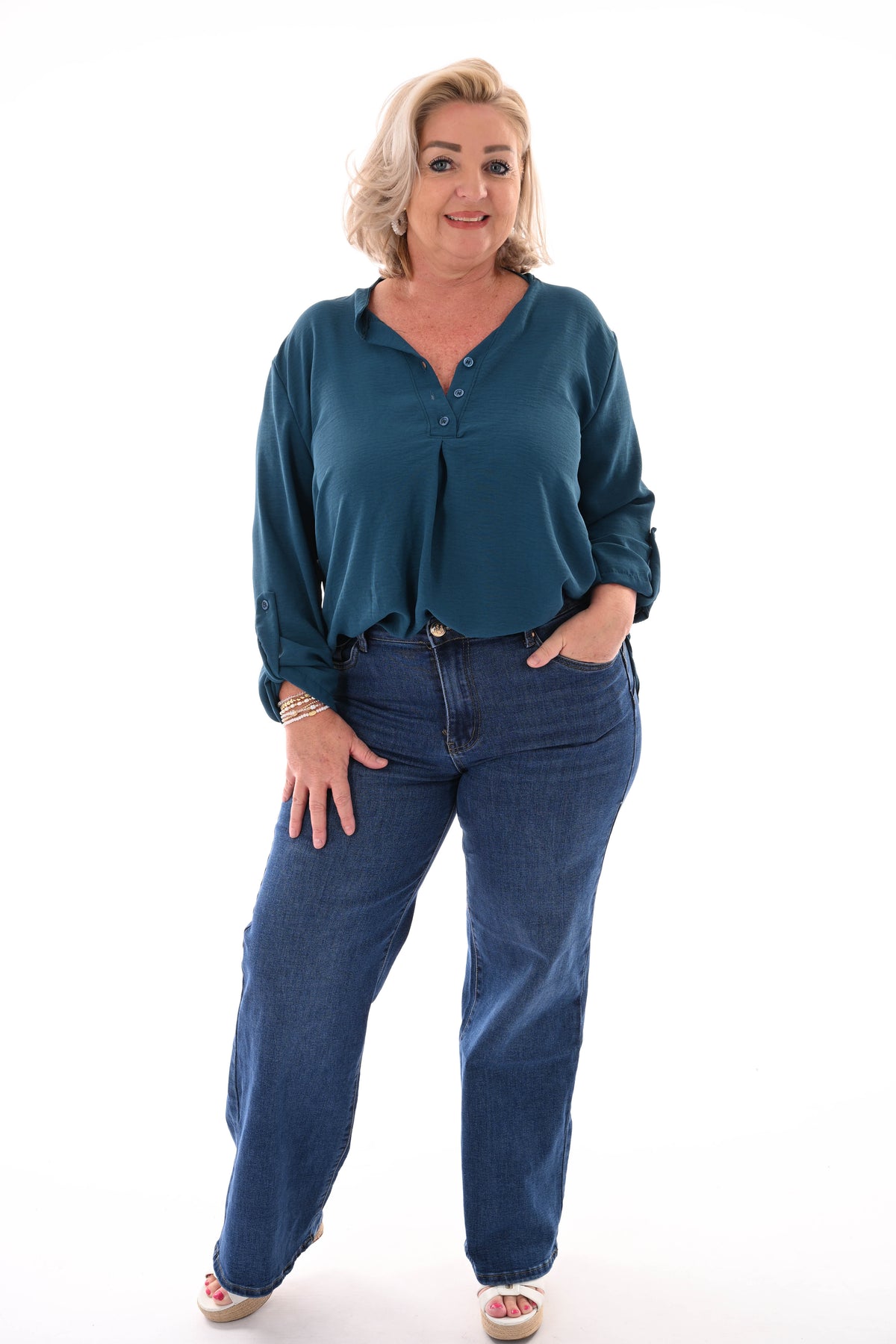 Blouse v-hals met ophaalmouwen uni petrol