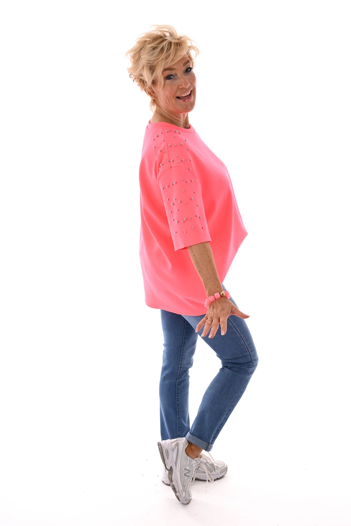 Sweater korte mouwen studs neonroze