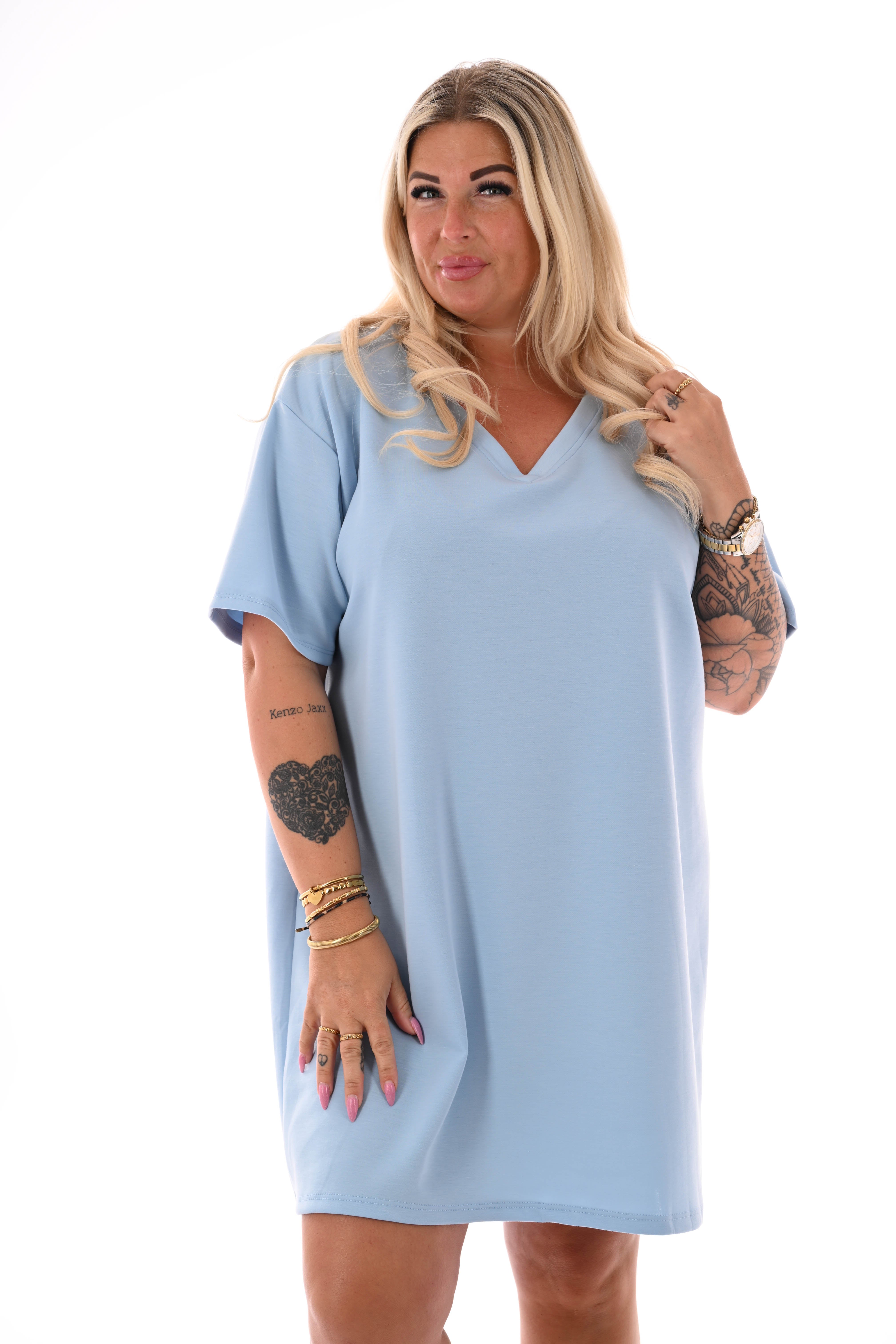 Korte sweaterdress v-hals uni lichtblauw