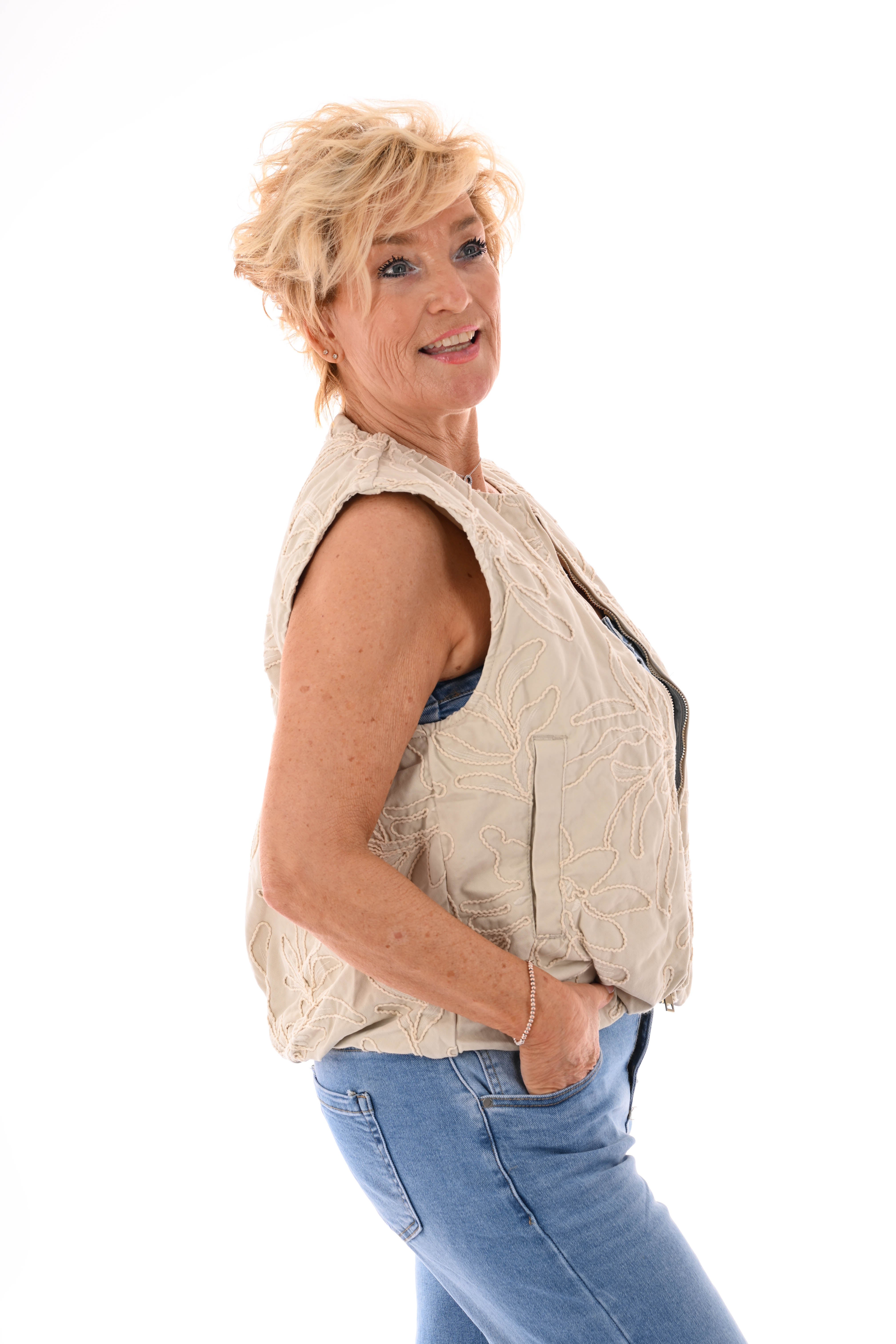 Gilet borduursels beige