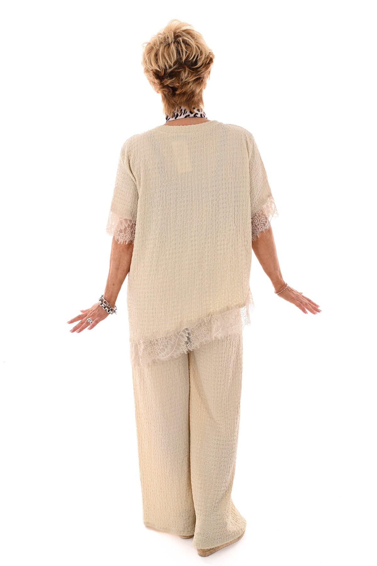 Tweedelig crepe set asymmetrisch beige