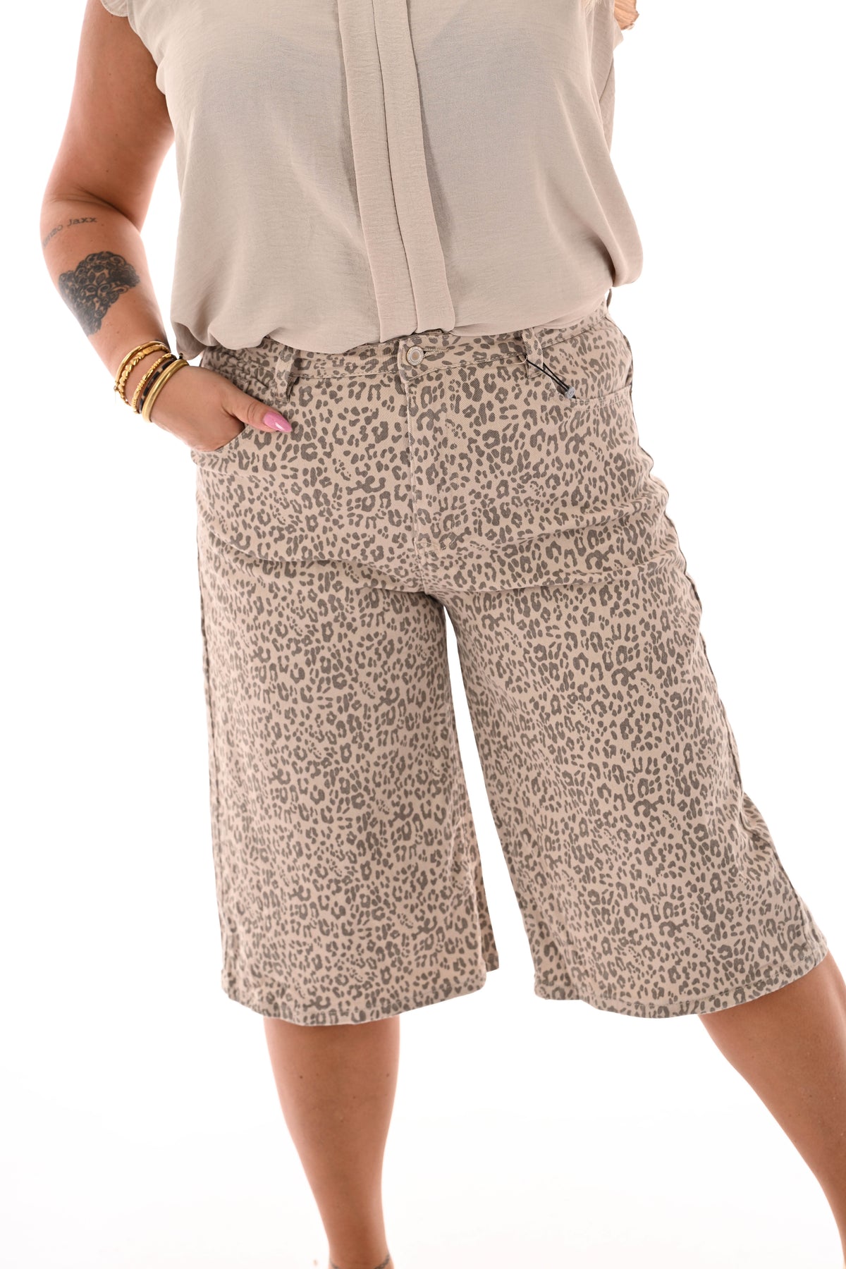 Laulia bermuda panterprint beige