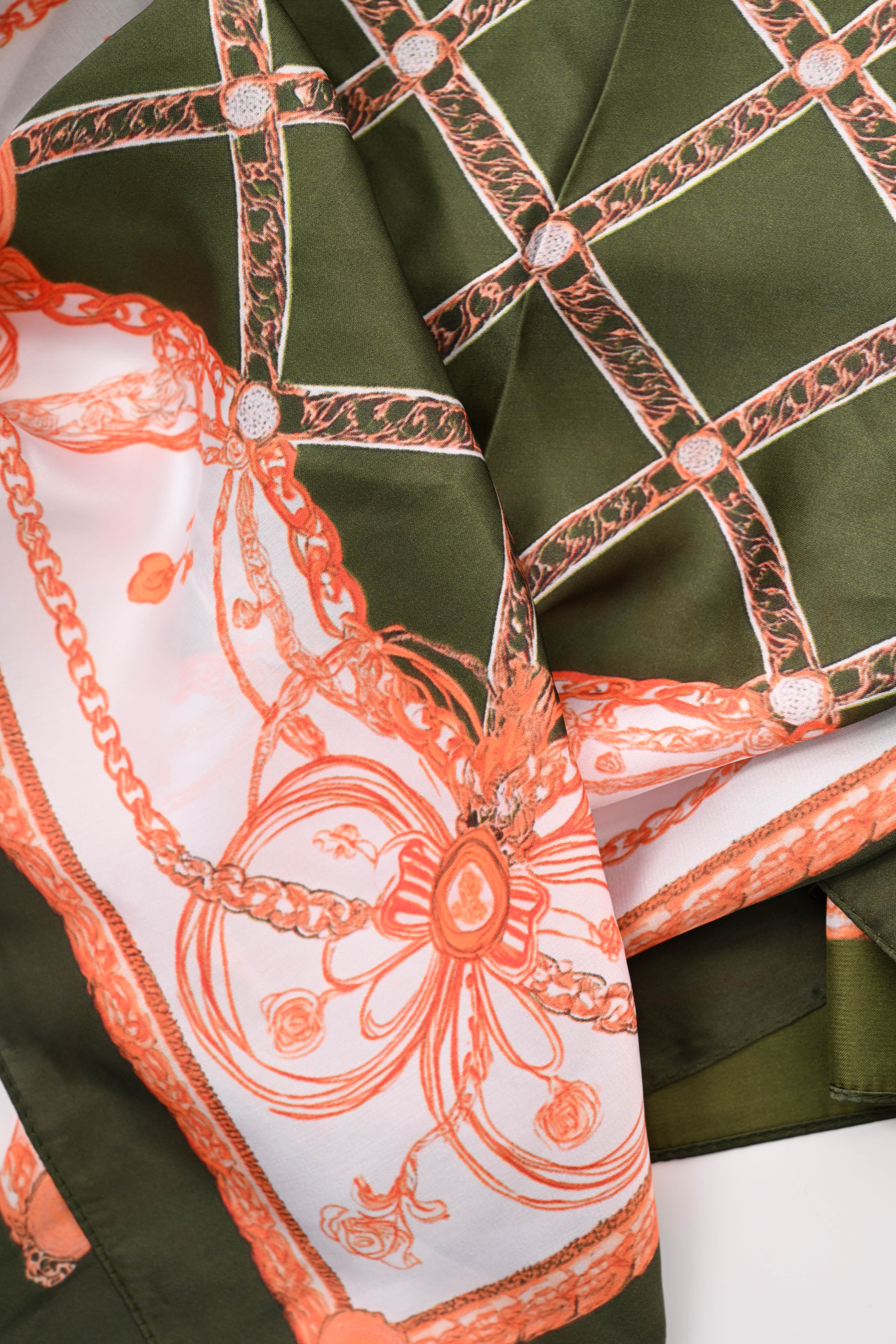 Kort sjaaltje chains oranje/donkergroen