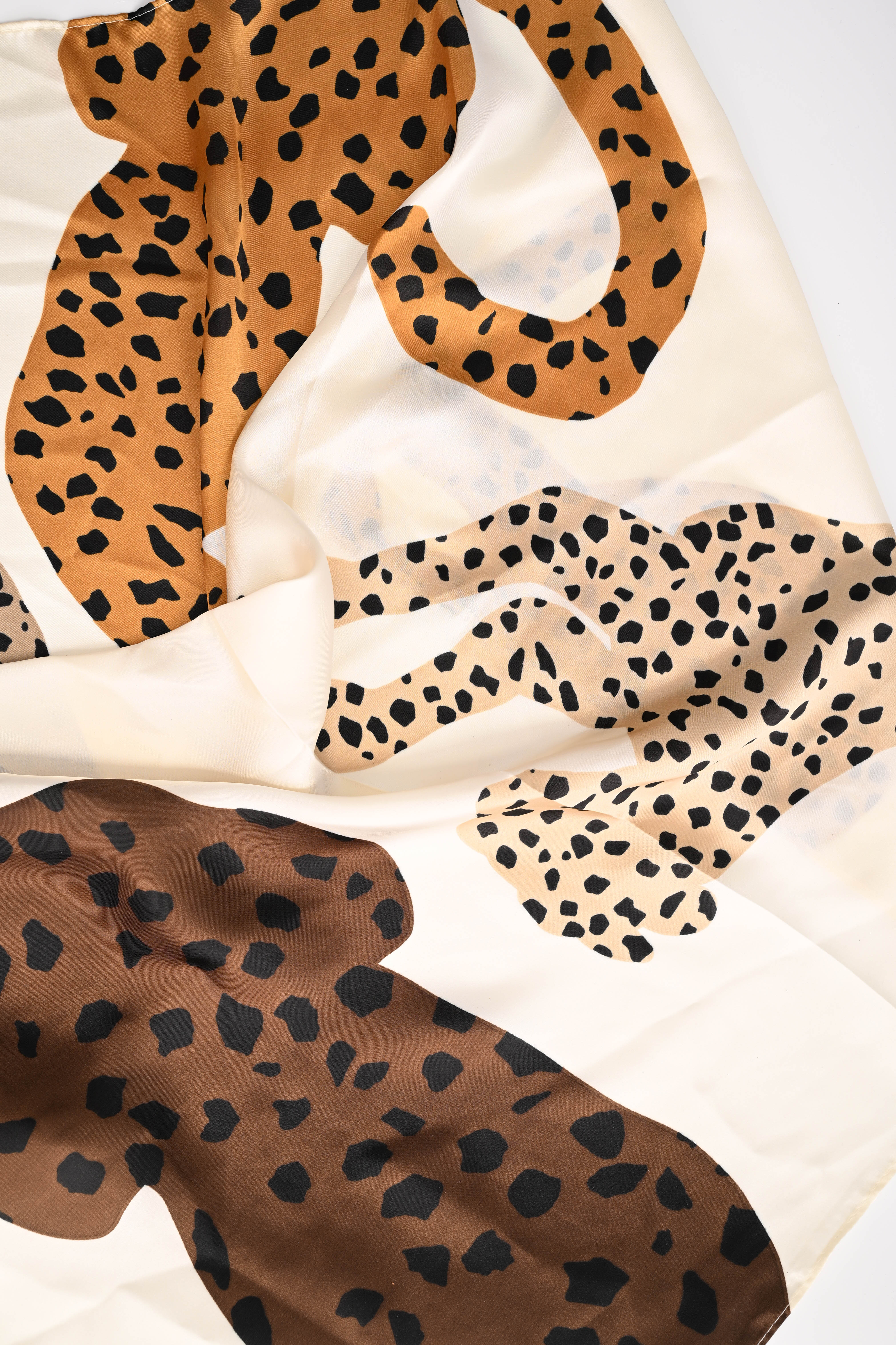 Kort sjaaltje panters beige