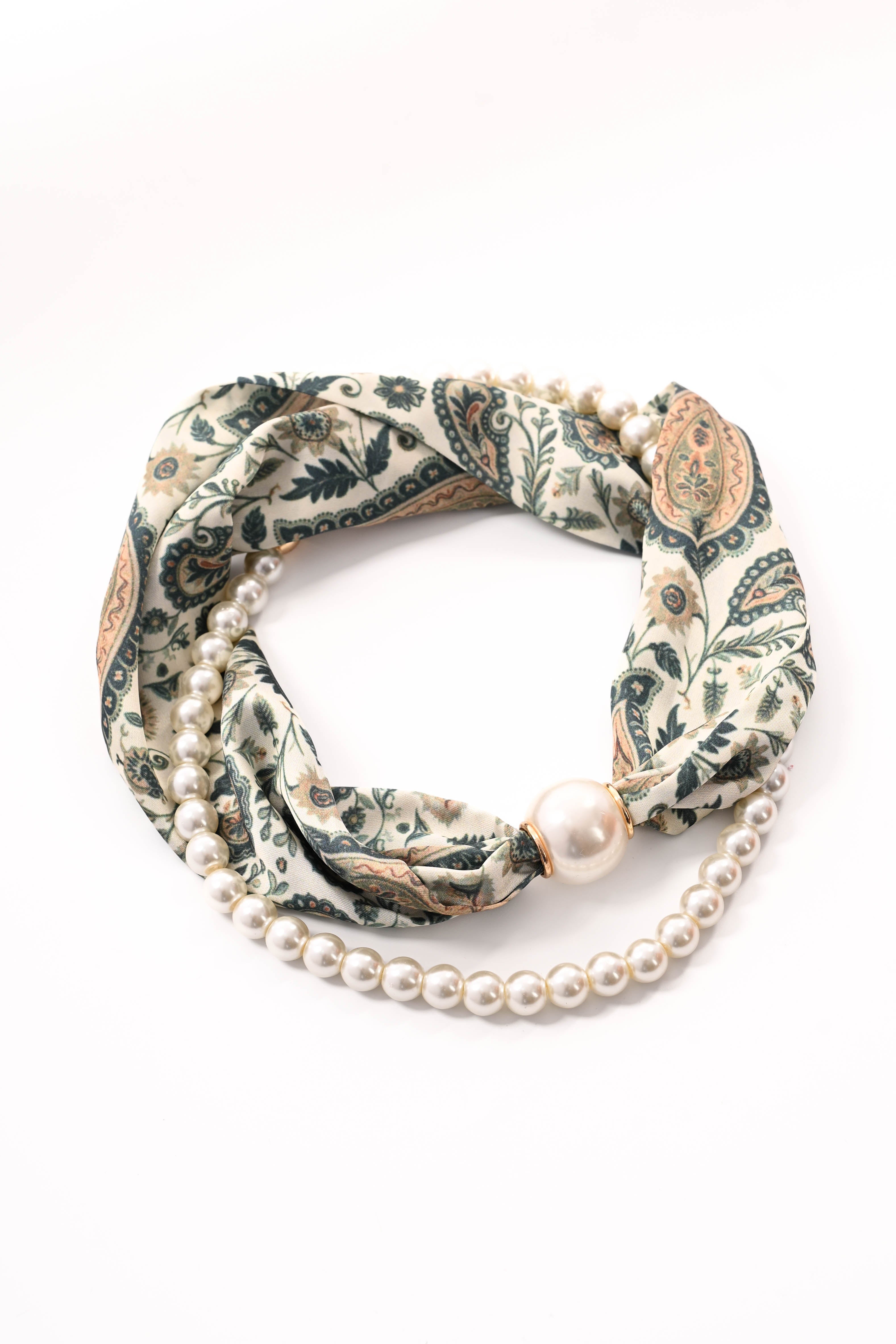 Kort sjaaltje parel met magneet met ketting paisley legergroen