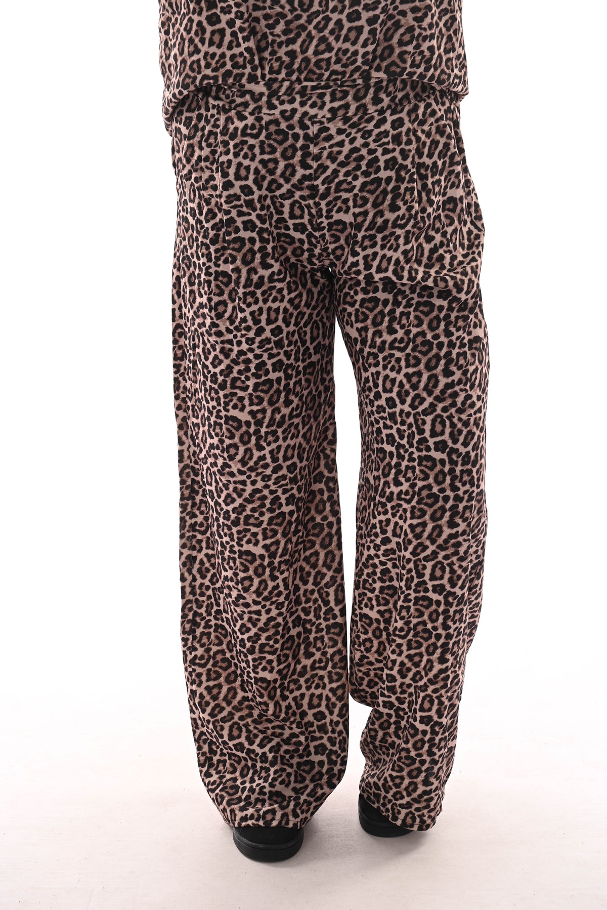 Tweedelig pak 3/4e pofmouwen print panter beige