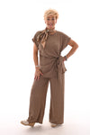 Tweedelig set crepe met knoop beige