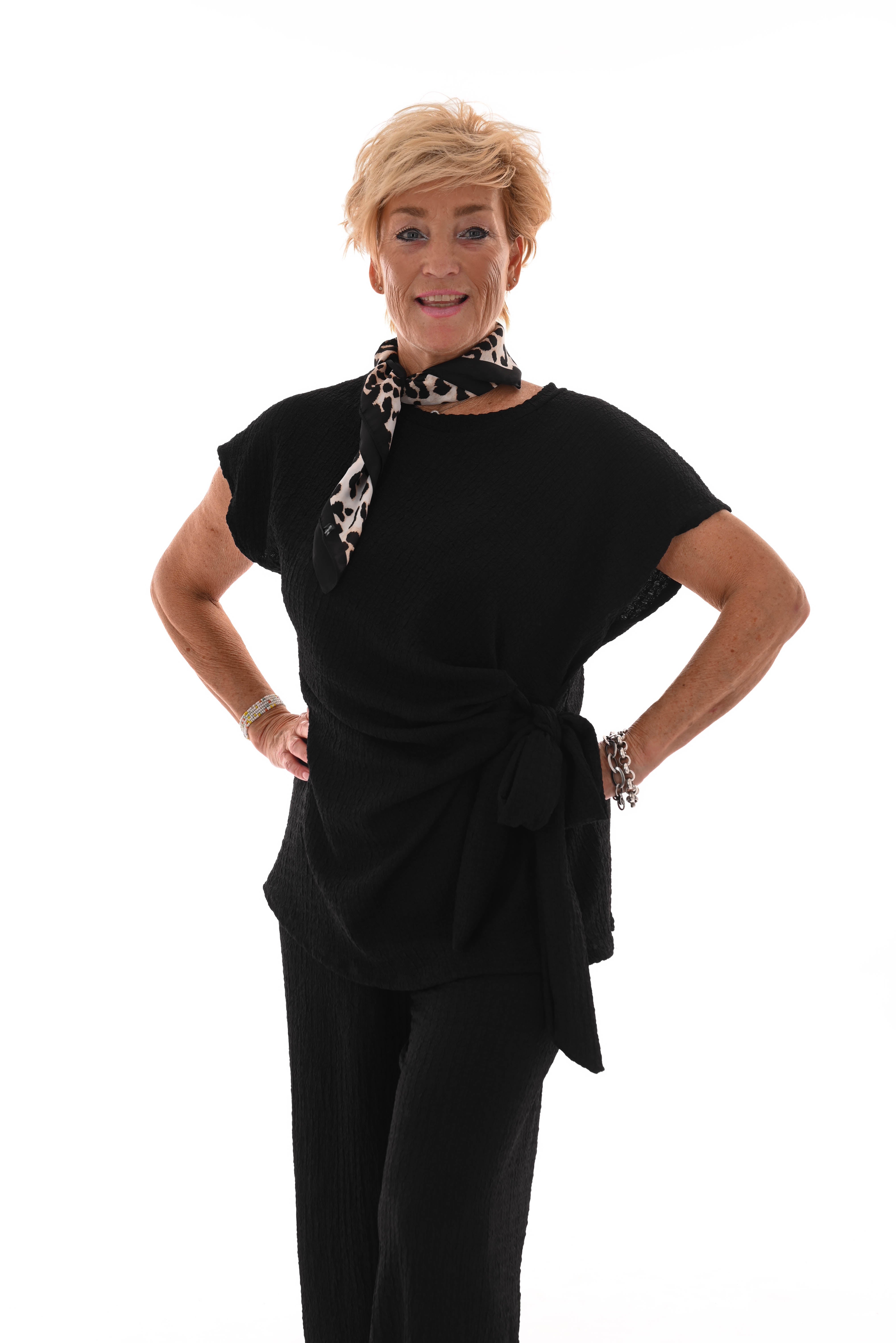 Tweedelig set crepe met knoop zwart