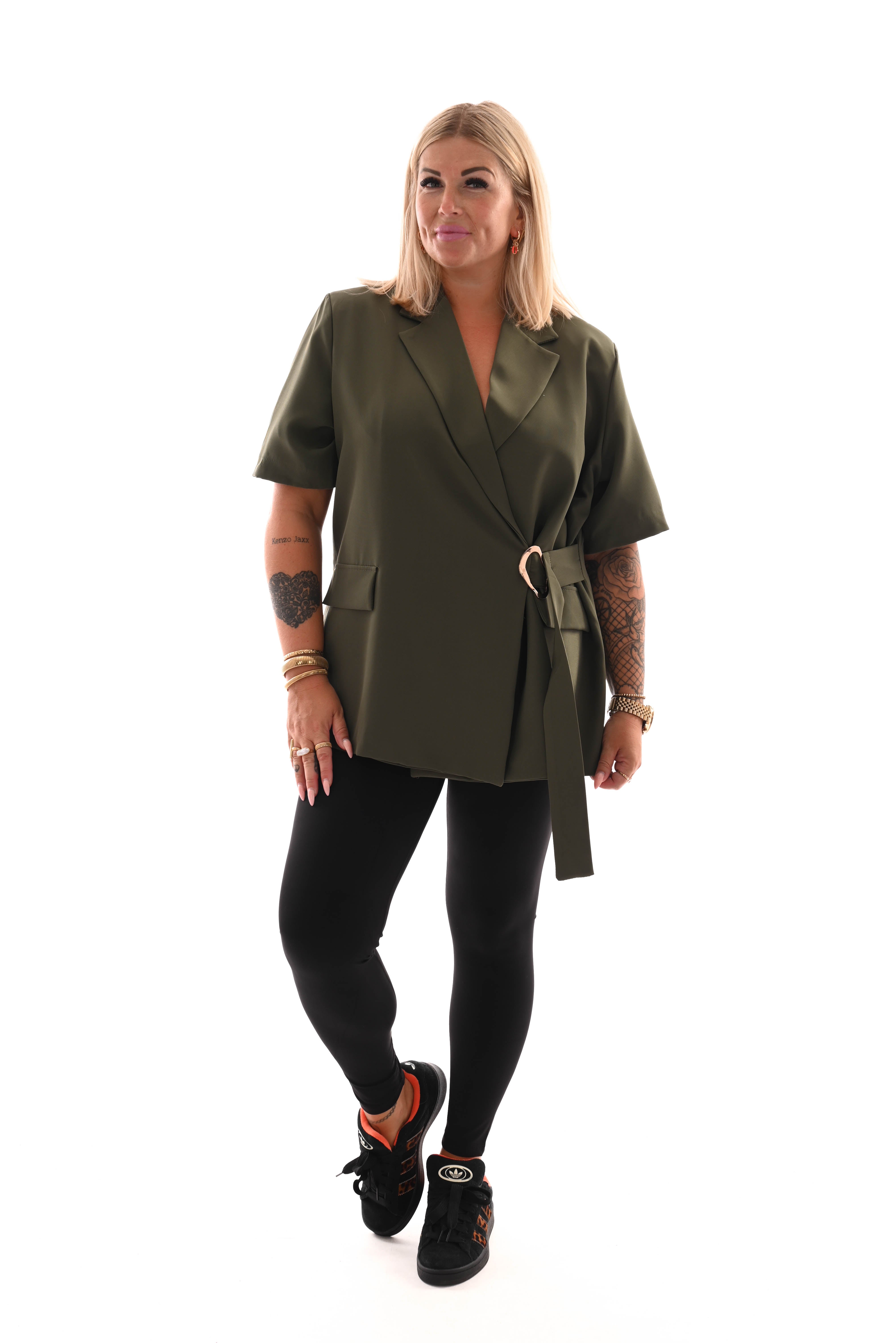 Blazer korte mouwen met zijceintuur legergroen