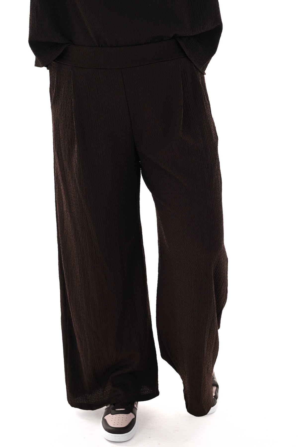 Tweedelig crepe pak v-hals met kraag donkerbruin