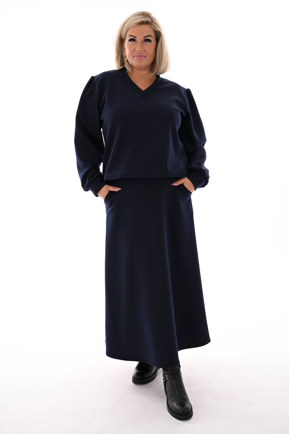 Tweedelig set sweater en rok strass marineblauw