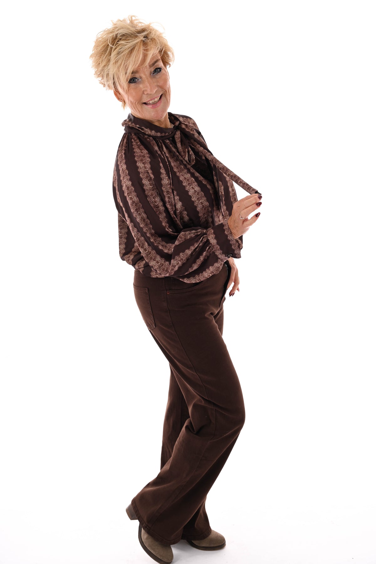 Silky blouse met strik kant detail donkerbruin