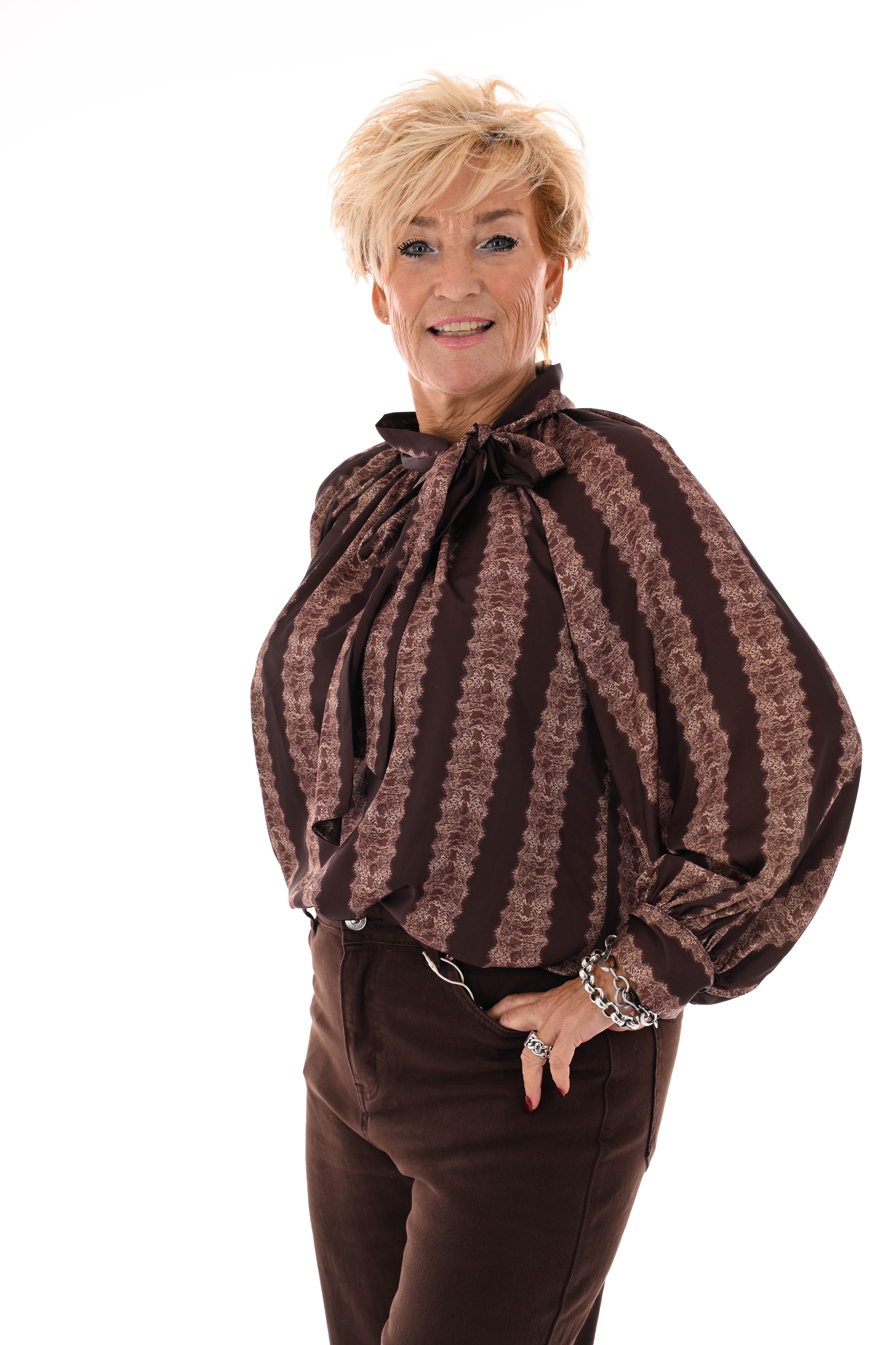 Silky blouse met strik kant detail donkerbruin