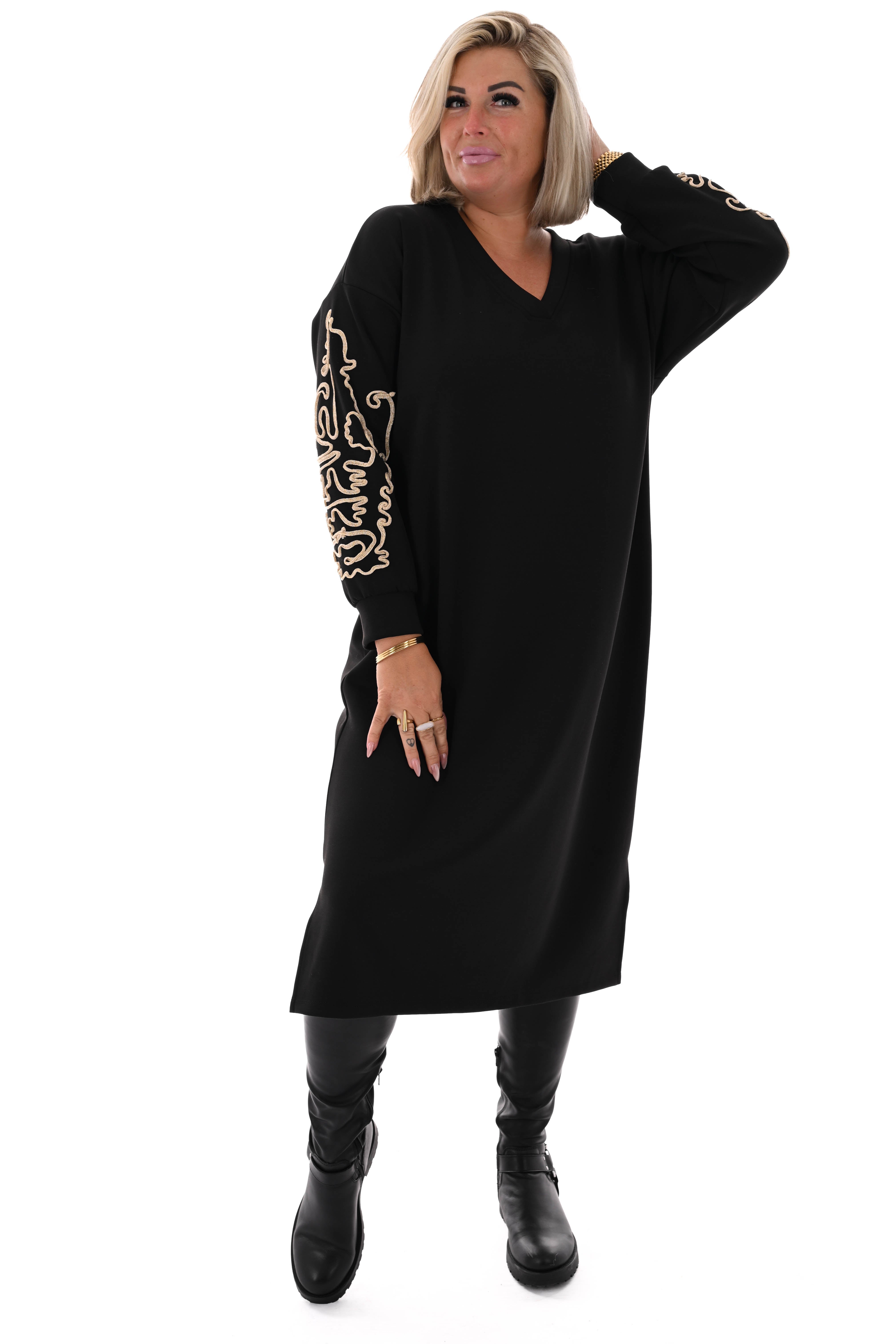 Sweaterdress gouden borduursels zwart