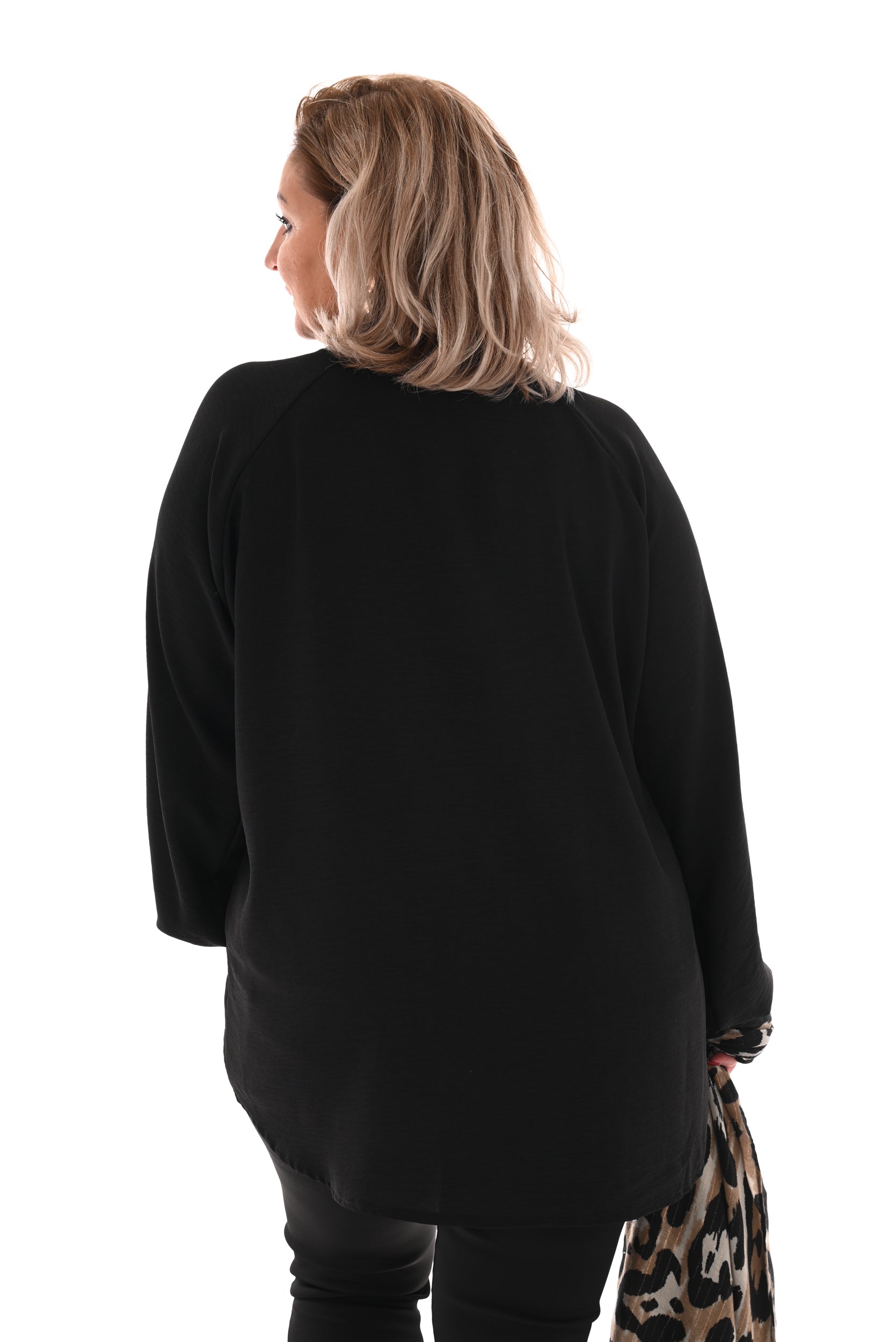 Blouse v-hals met knoop zwart