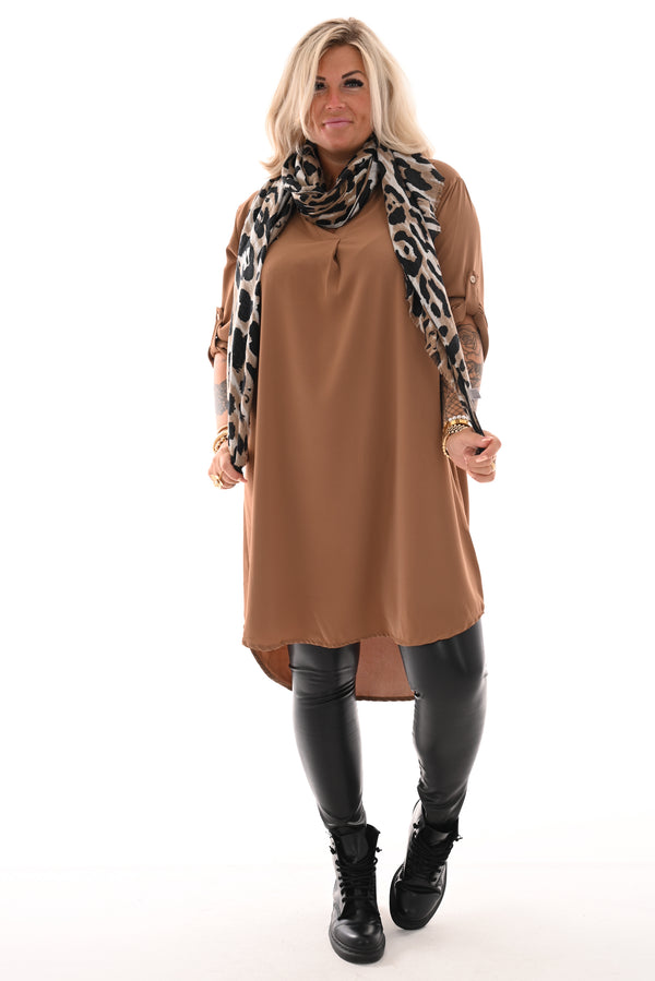 Tuniek ophaalmouw v-hals uni camel