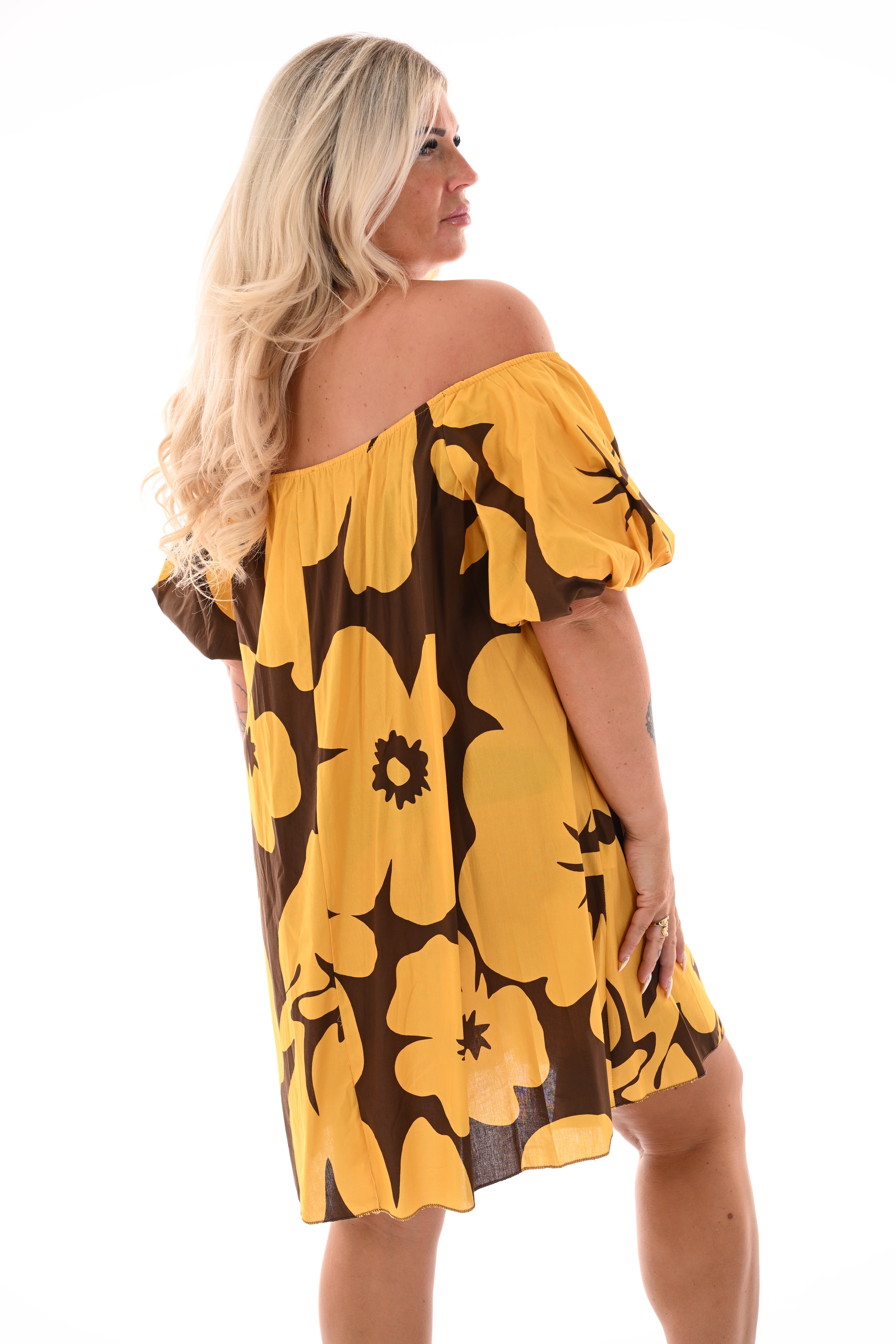 Off-shoulder jurk korte pofmouwen bloem bruin/geel