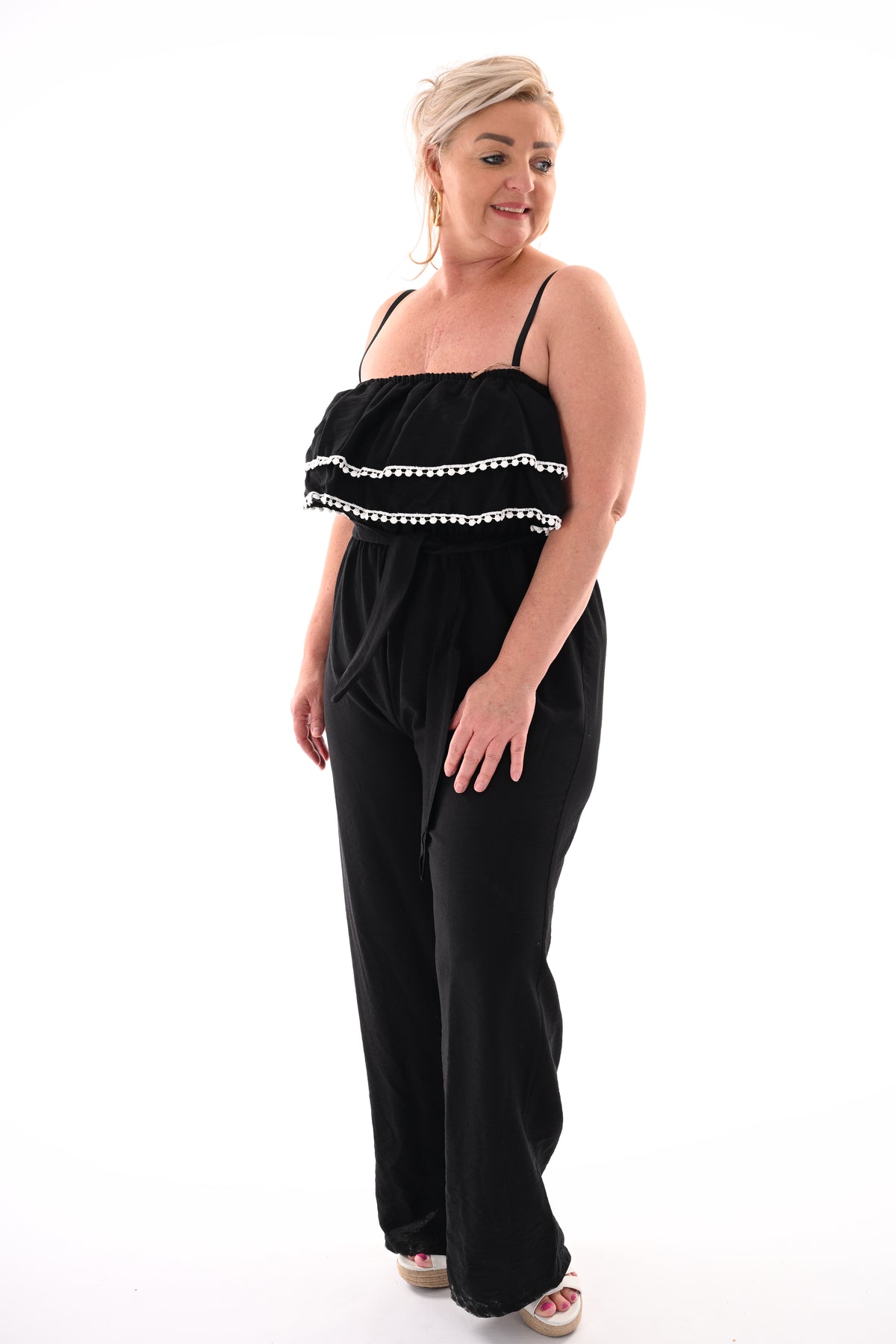 Jumpsuit met kanten randjes zwart