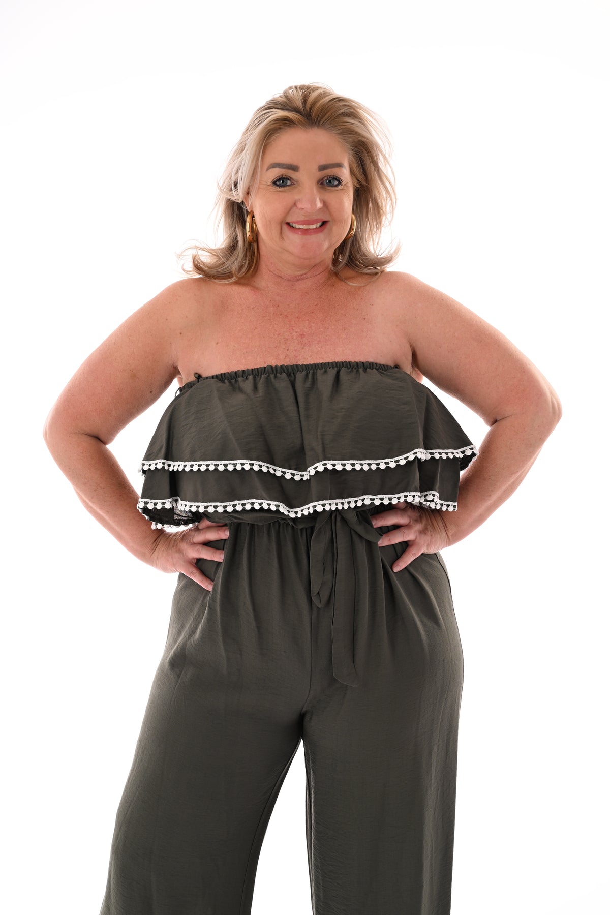 Jumpsuit met kanten randjes legergroen