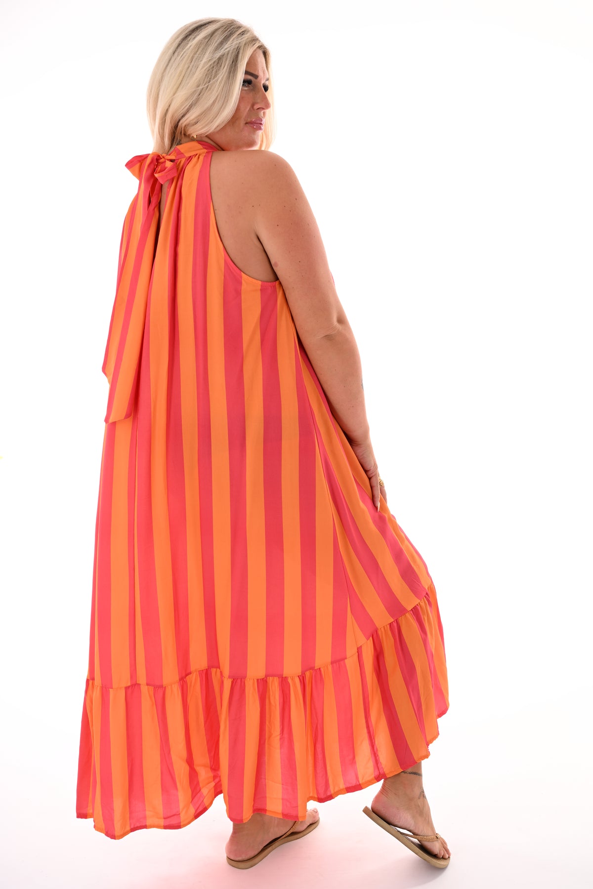 Lange halter jurk met strepen donkerroze/oranje