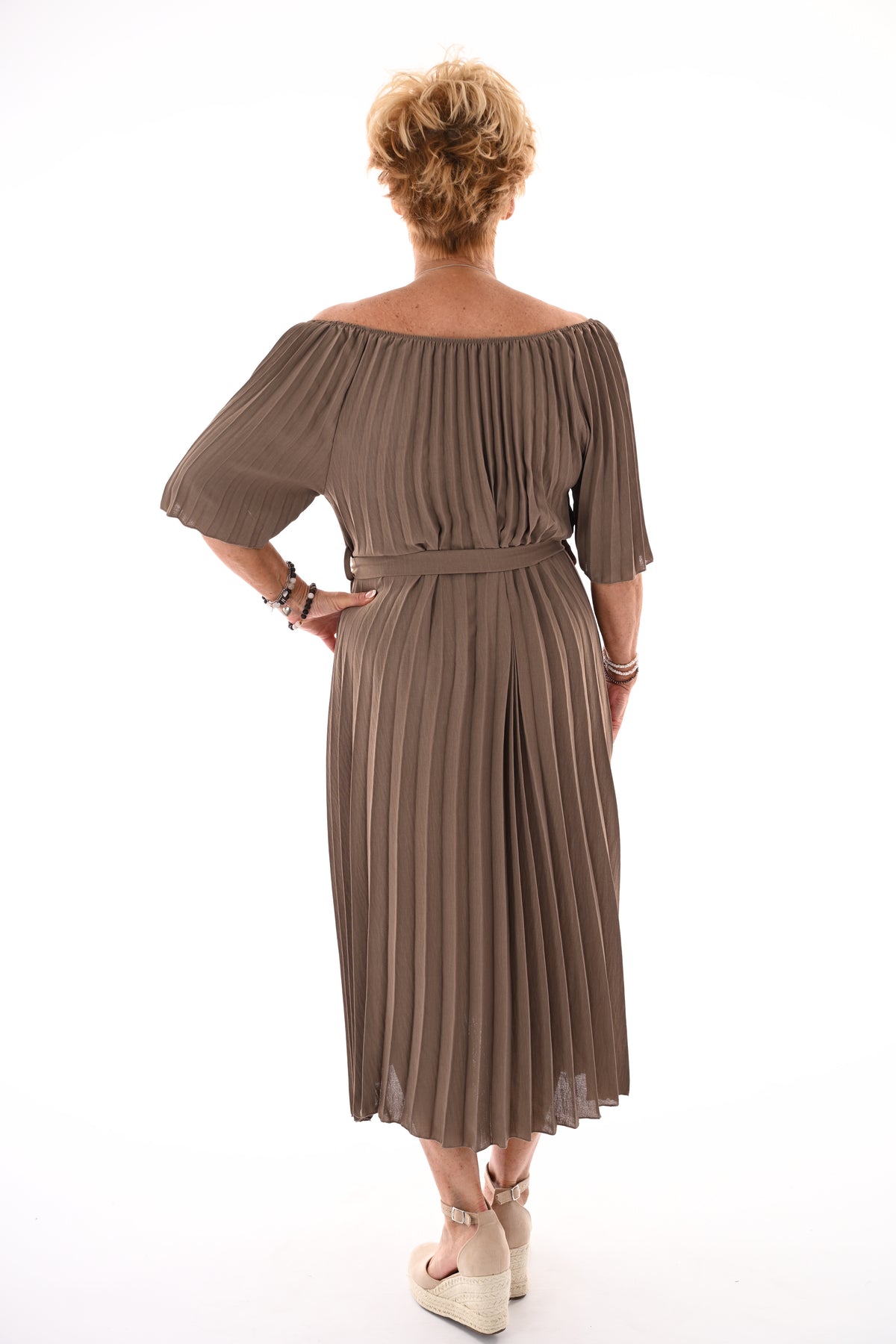 Plisse jurk met ceintuur uni taupe