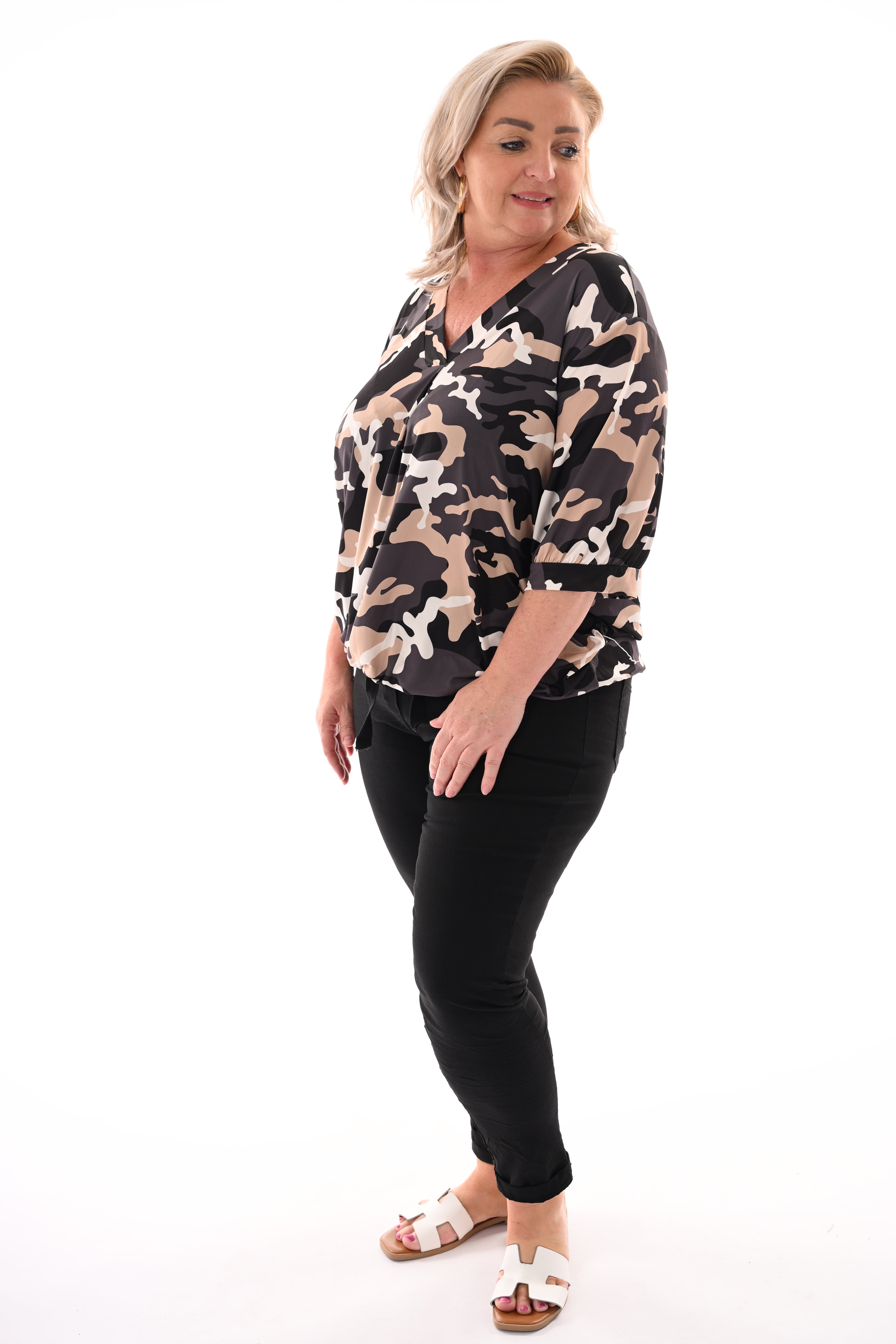 Travel top army v-hals zwart/antraciet