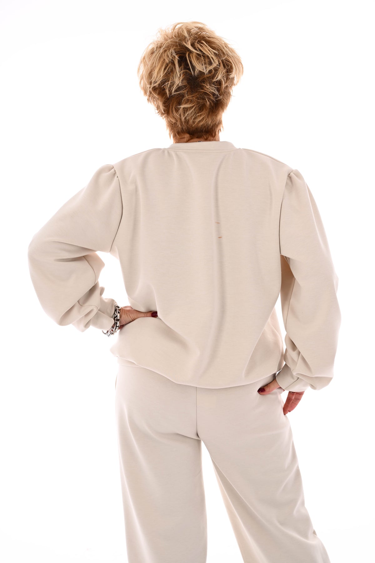 Tweedelig pak v-hals met boord uni beige