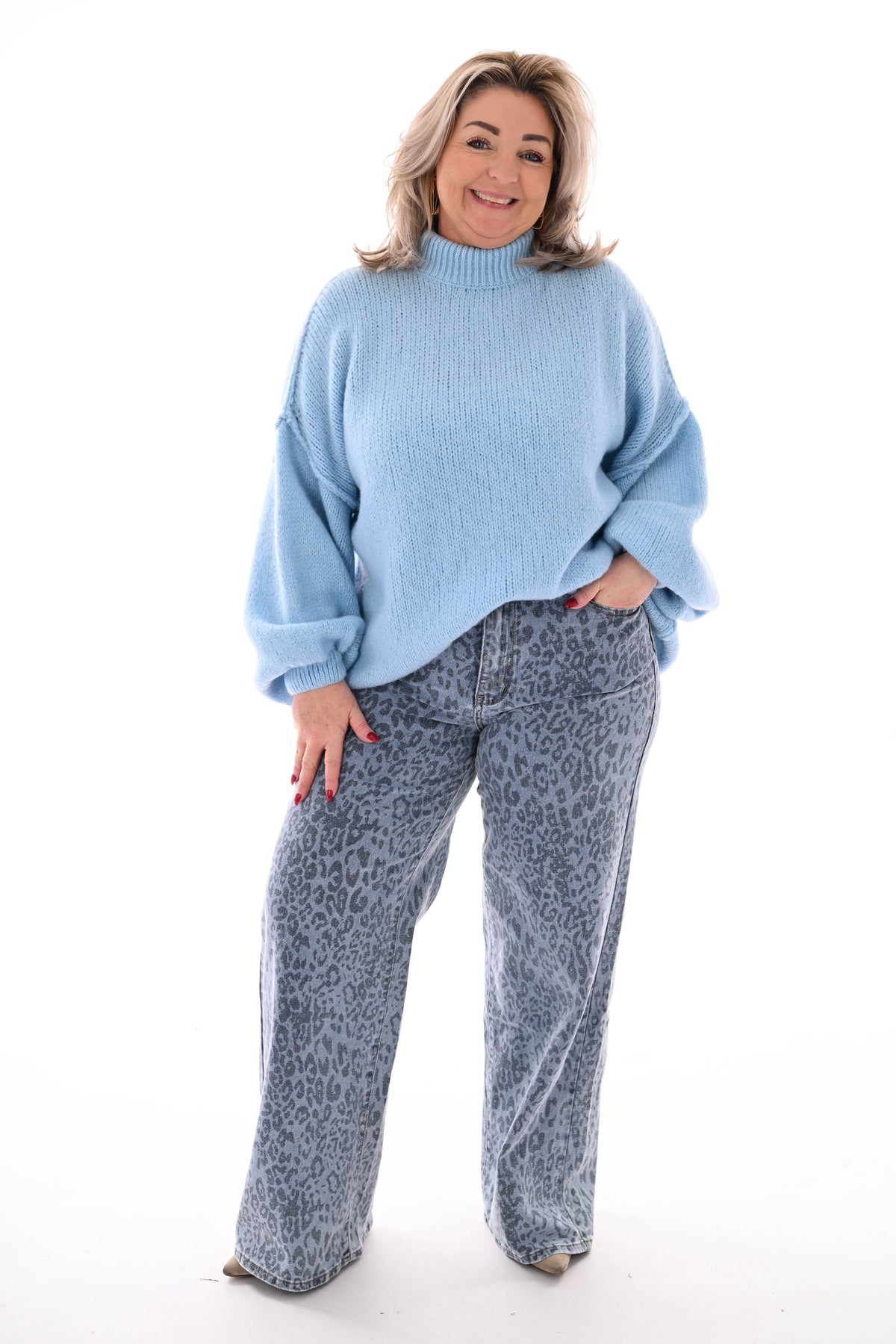 Gebreide trui turtle neck met pofmouwen lichtblauw