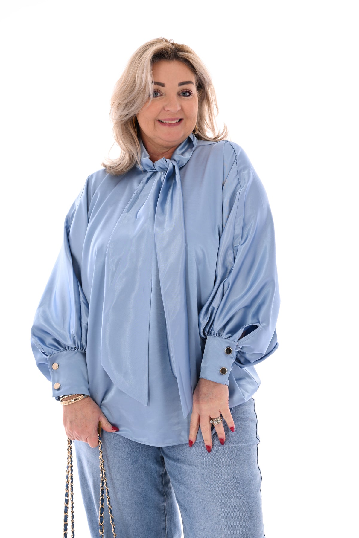 Silky blouse met strik lichtblauw