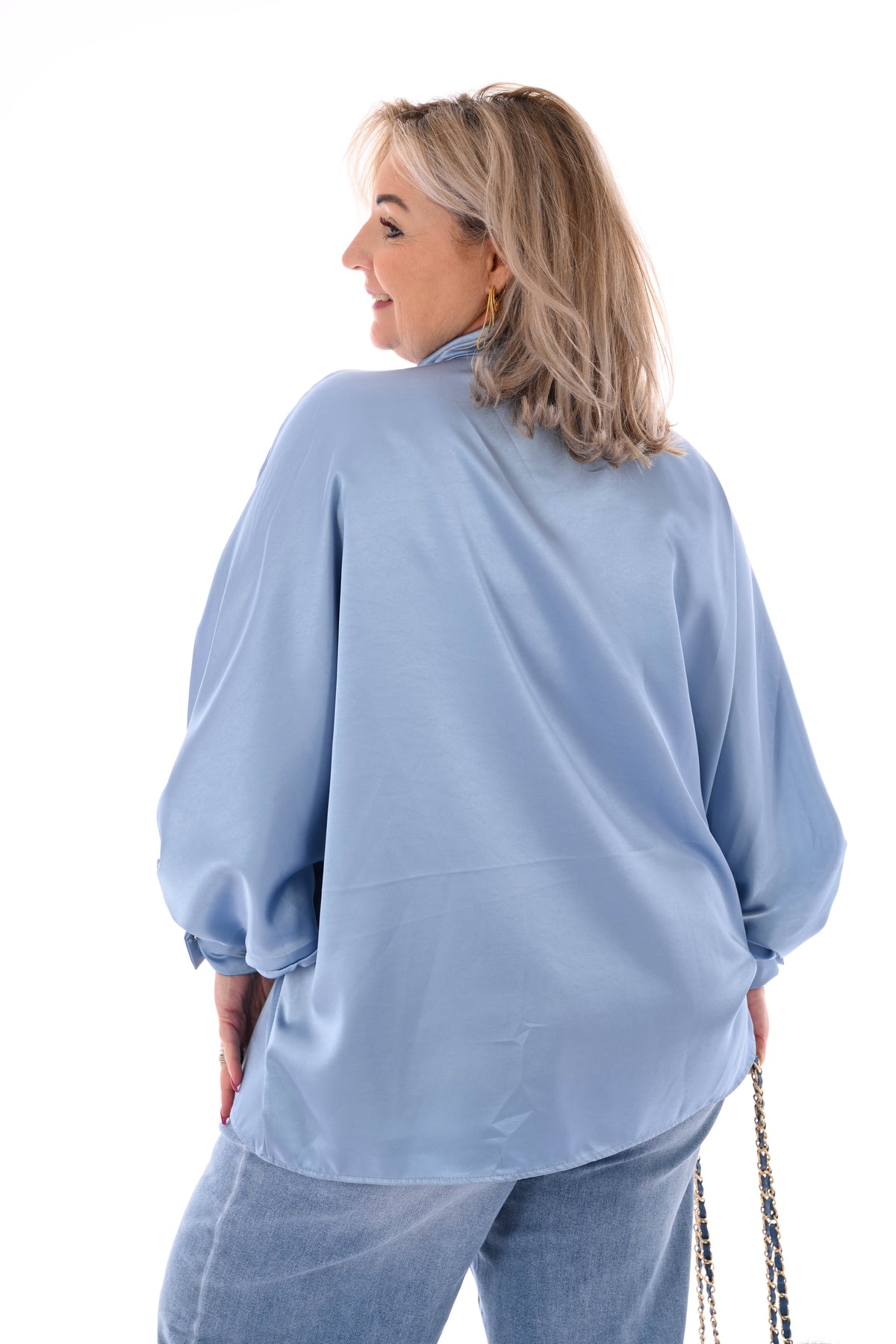 Silky blouse met strik lichtblauw