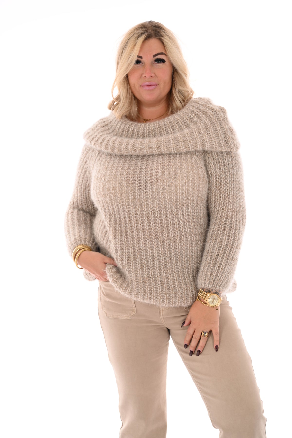 Off-shoulder trui beige