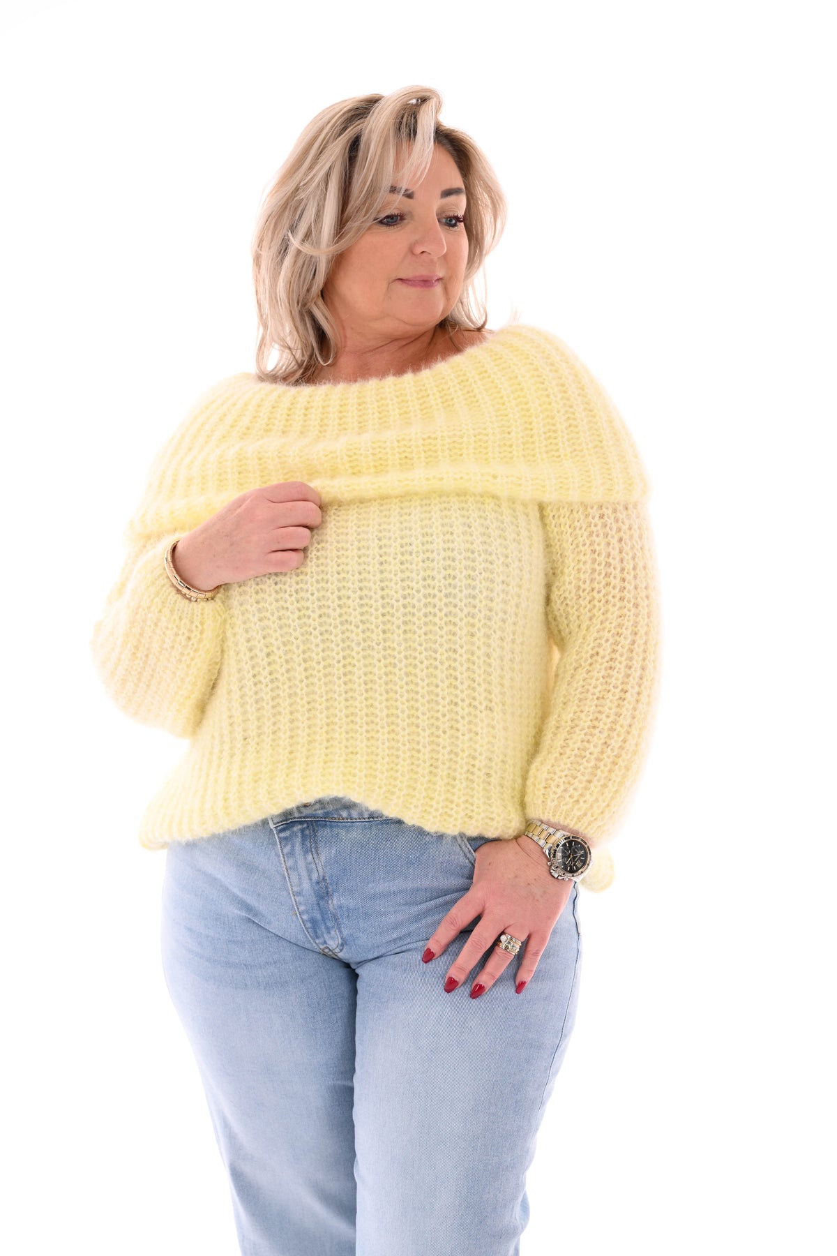 Off-shoulder trui botergeel