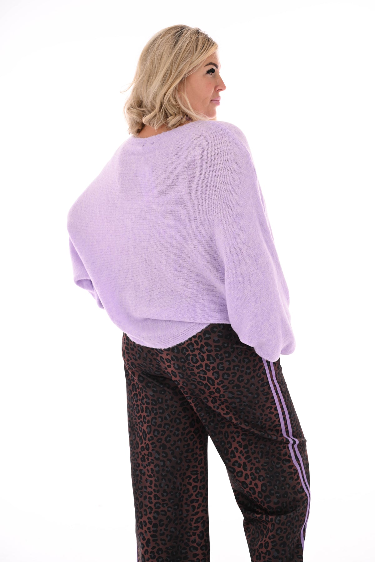 Fijn gebreide vleermuis trui uni lila