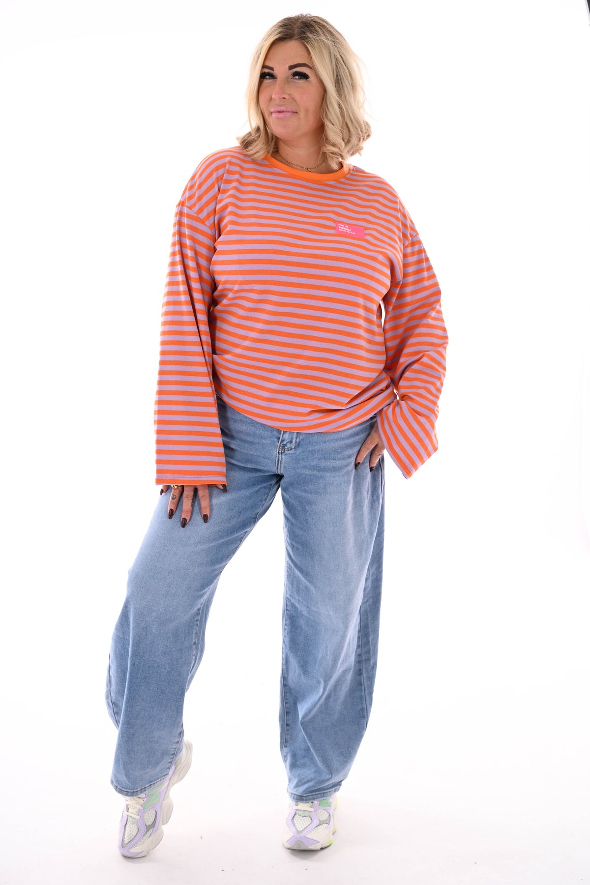 Trui fijne streepjes oranje