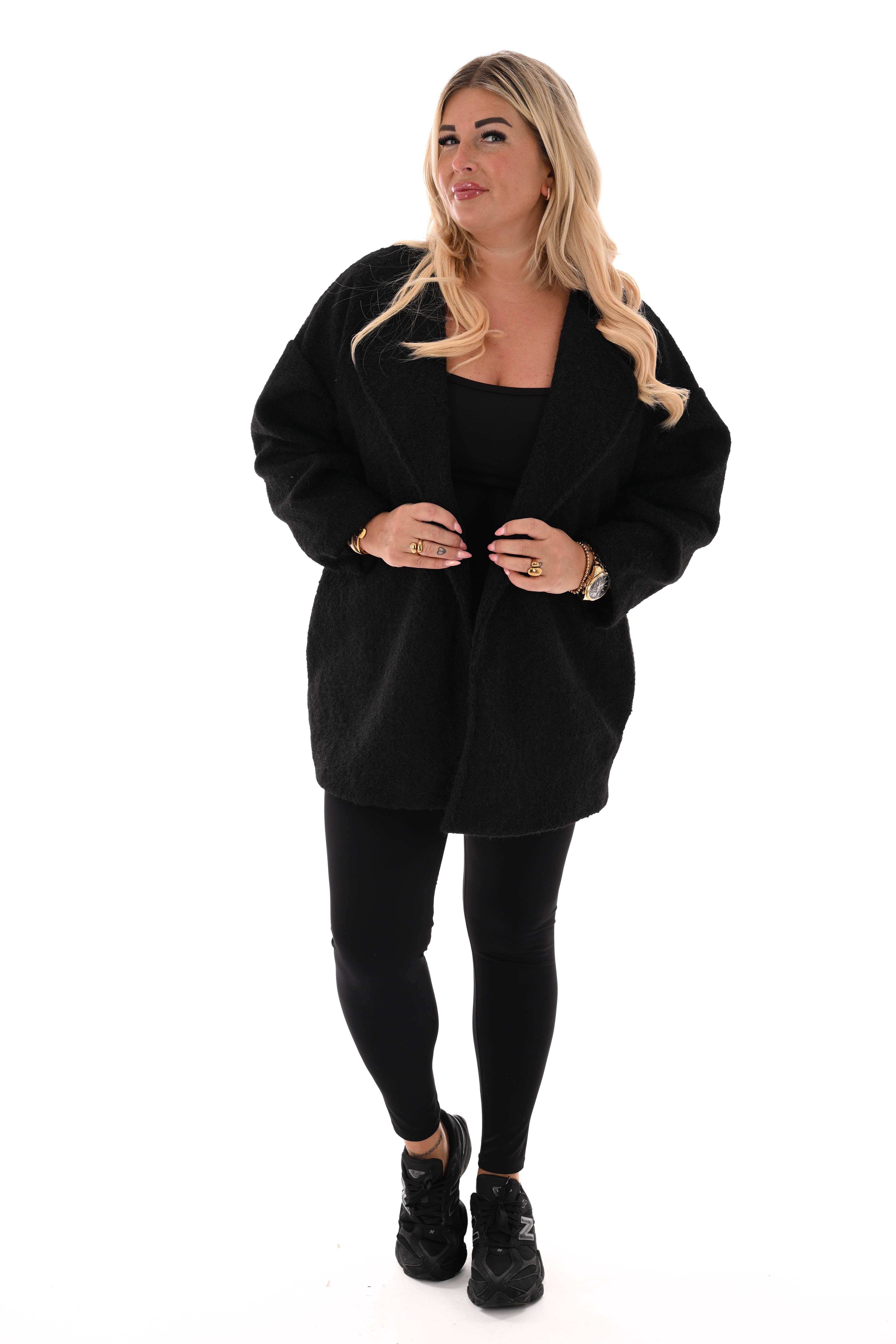 Wavy boucle jasje gedrapeerde mouwen zwart