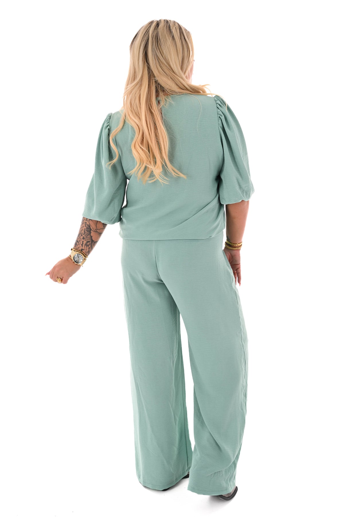 Tweedelig pak 3/4e pofmouwen uni lindegroen