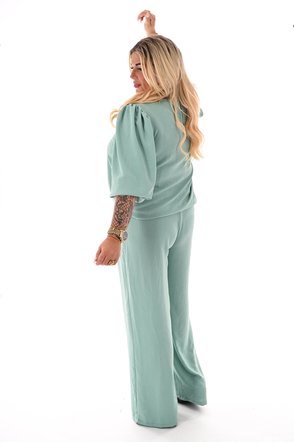 Tweedelig pak 3/4e pofmouwen uni lindegroen