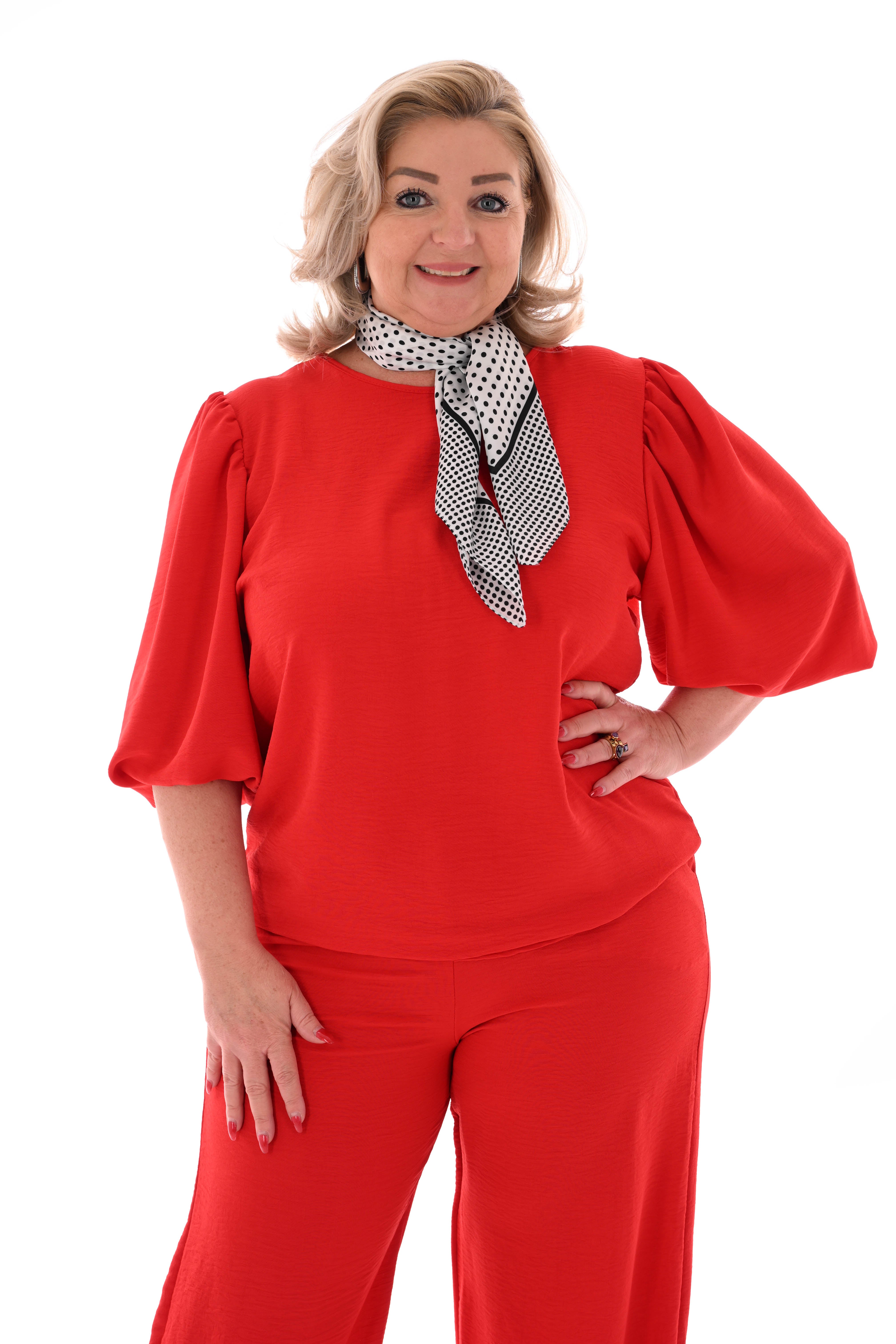 Tweedelig pak 3/4e pofmouwen uni rood