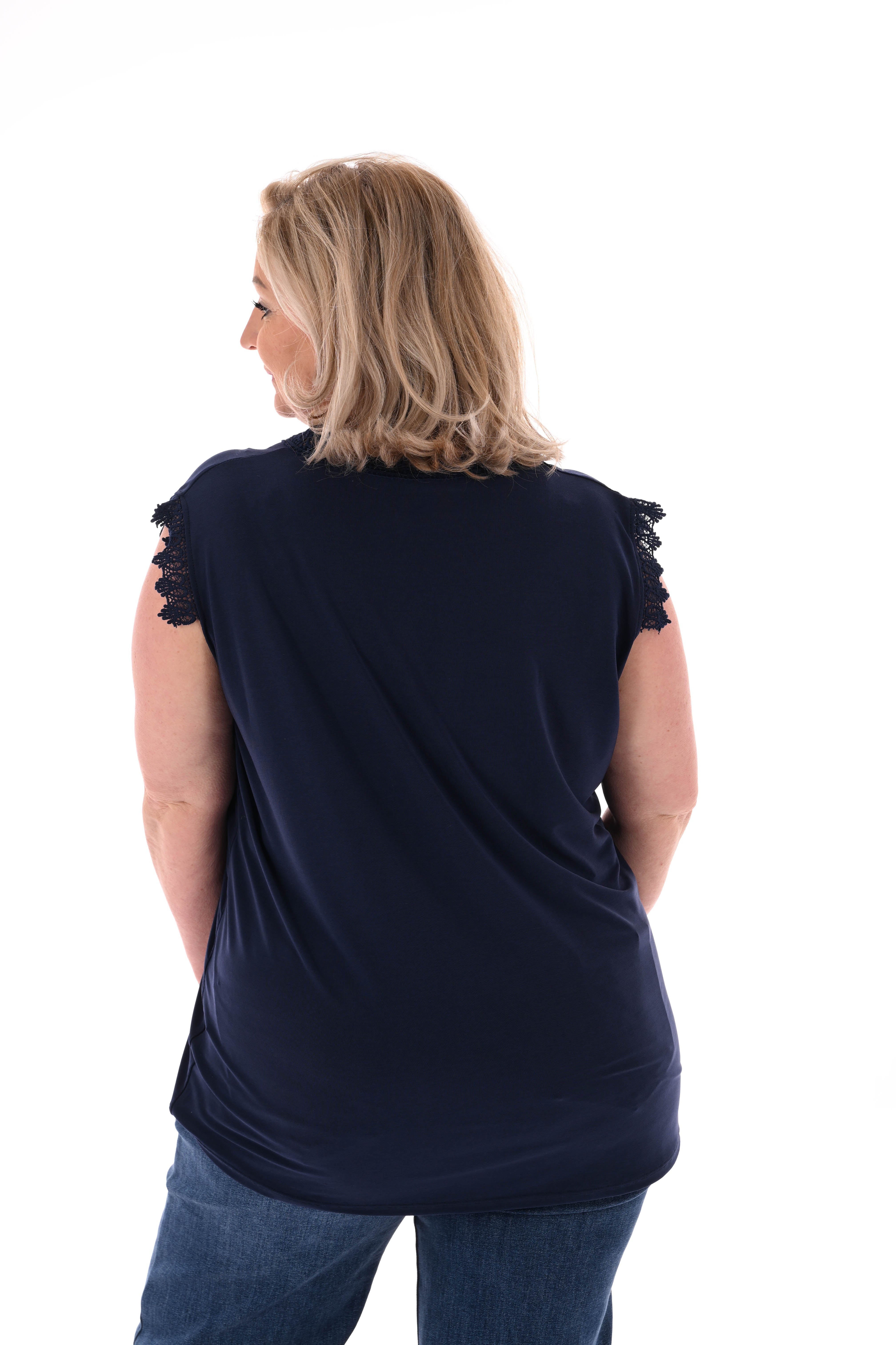 Top mouwloos kanten v-hals marineblauw
