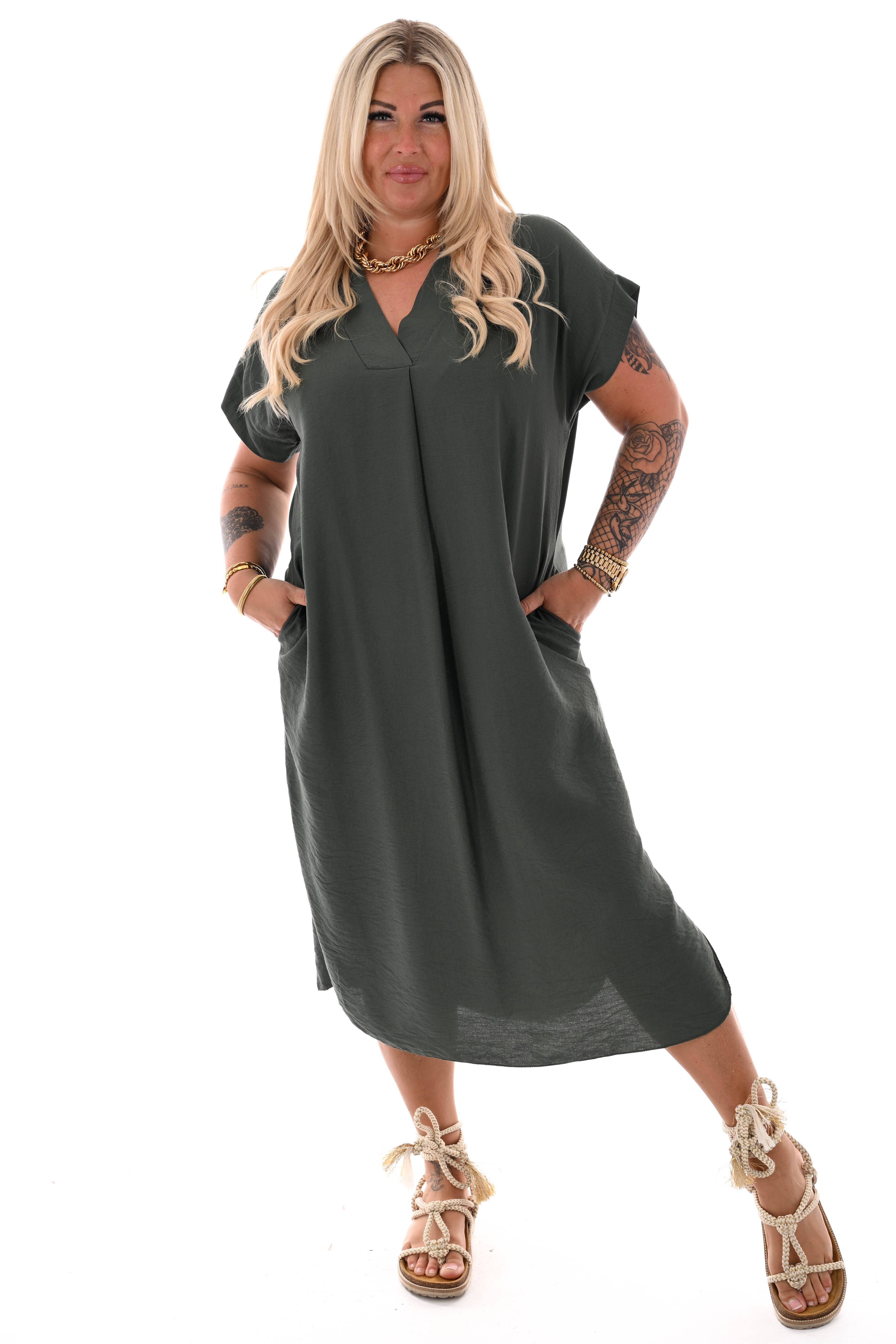 Lange jurk v-hals met zakken legergroen