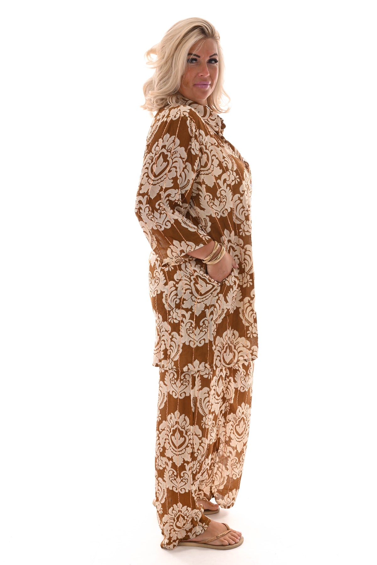Tweedelig set barok blouse met broek bruin