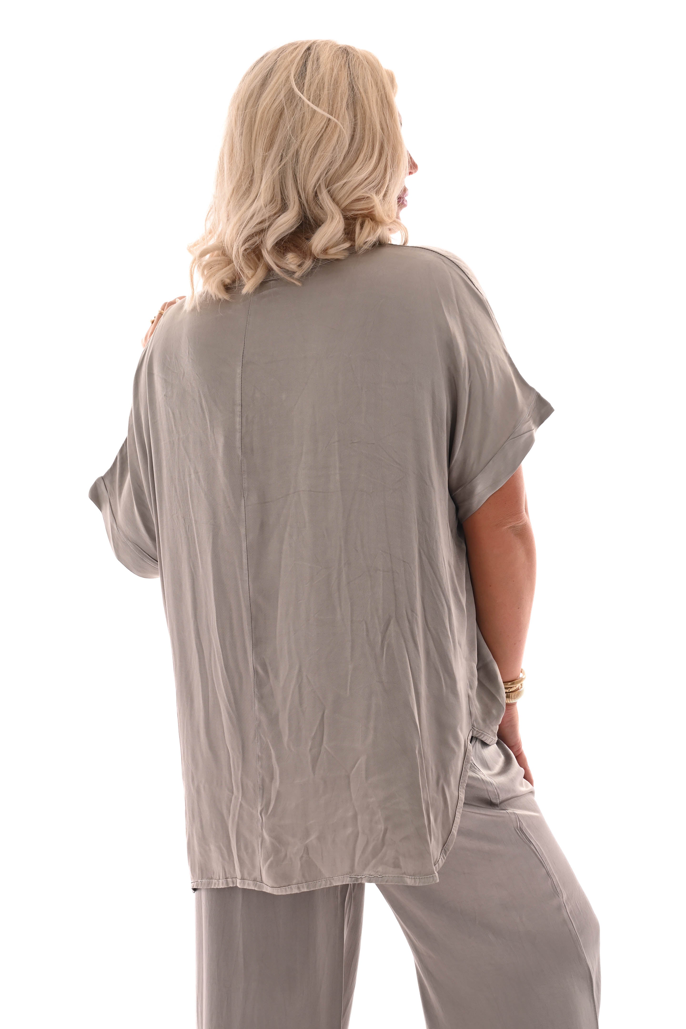 Top silky korte mouwen v-hals taupe