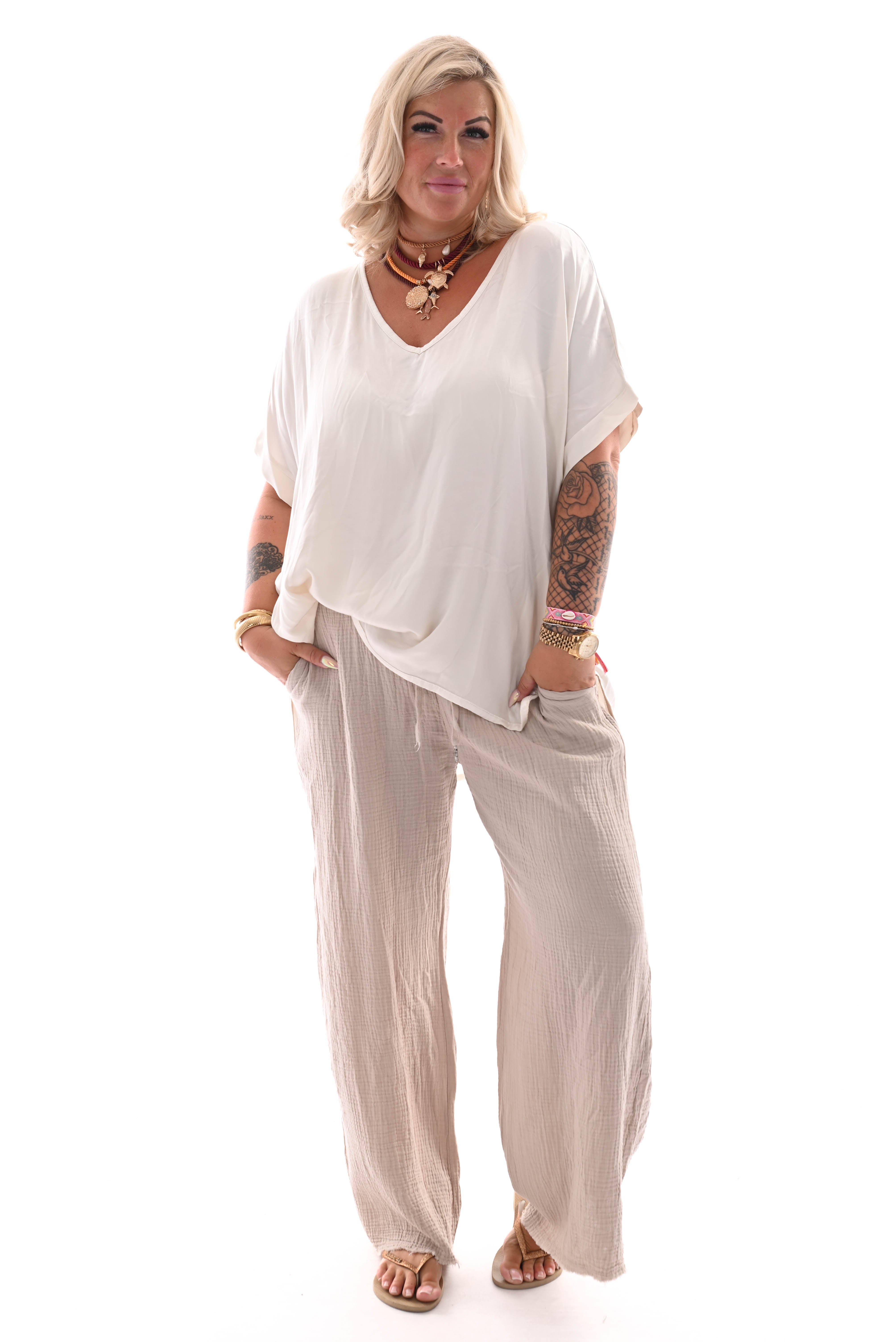 Top silky korte mouwen v-hals creme