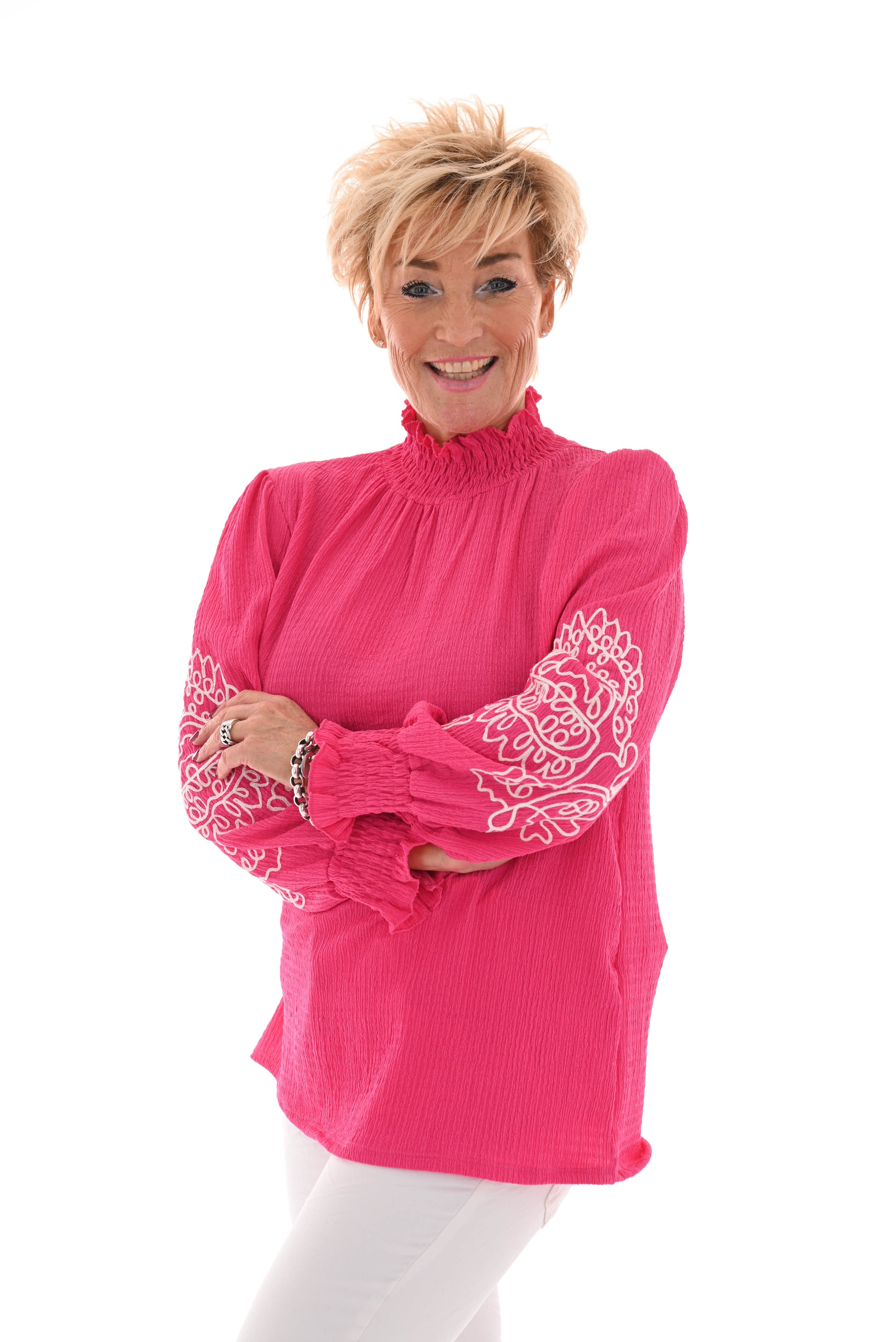 Blouse roezelmouw met borduur fuchsia