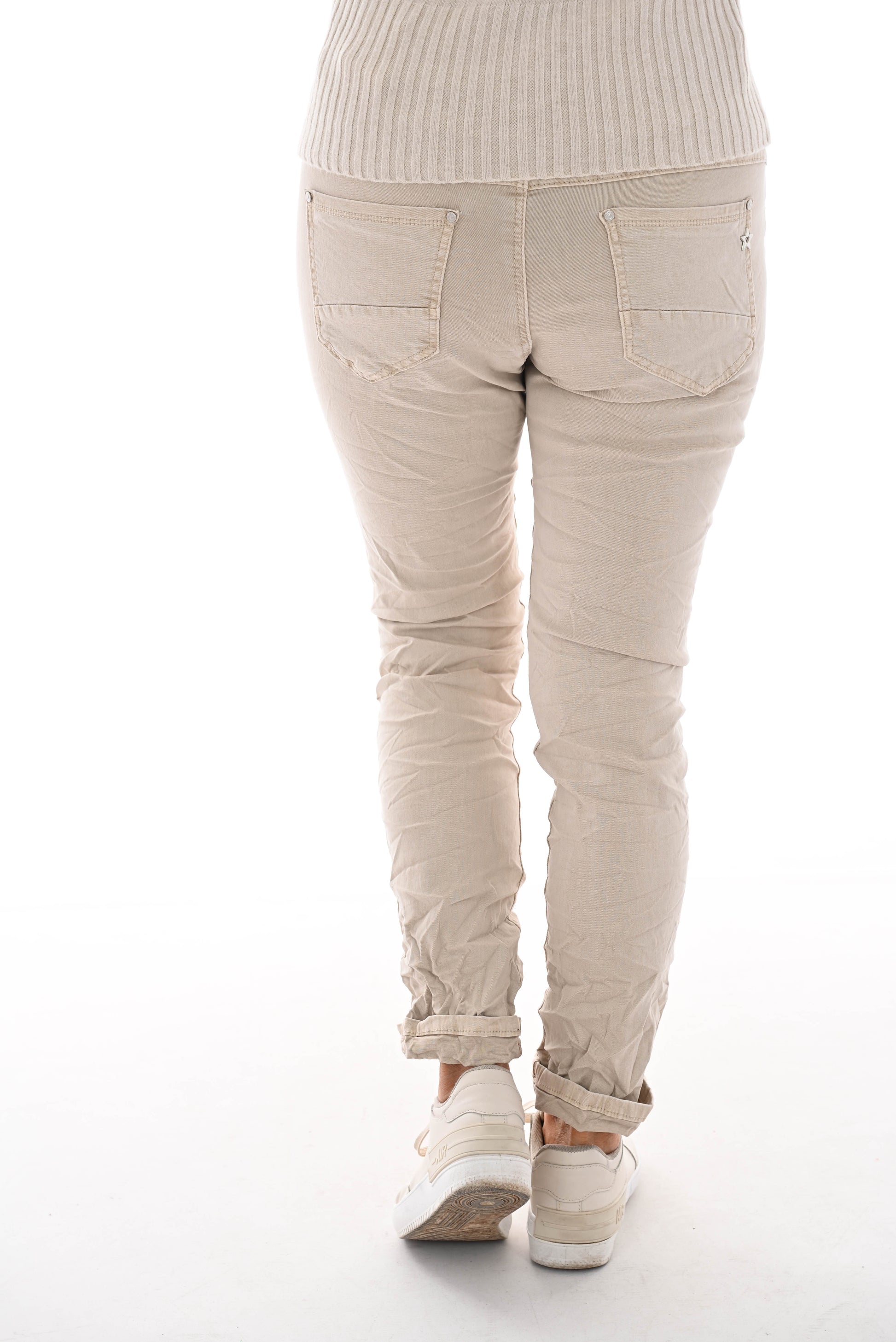 Karostar jeans beige baggy fit met knopen