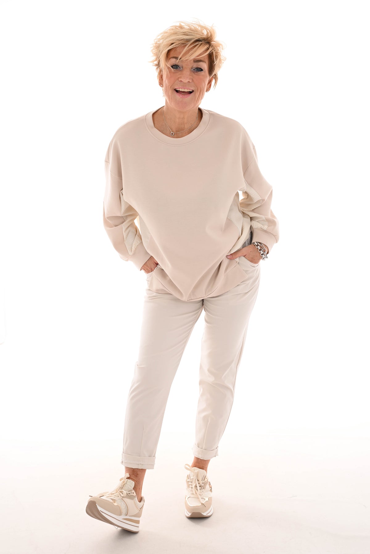 Striped sweater beige
