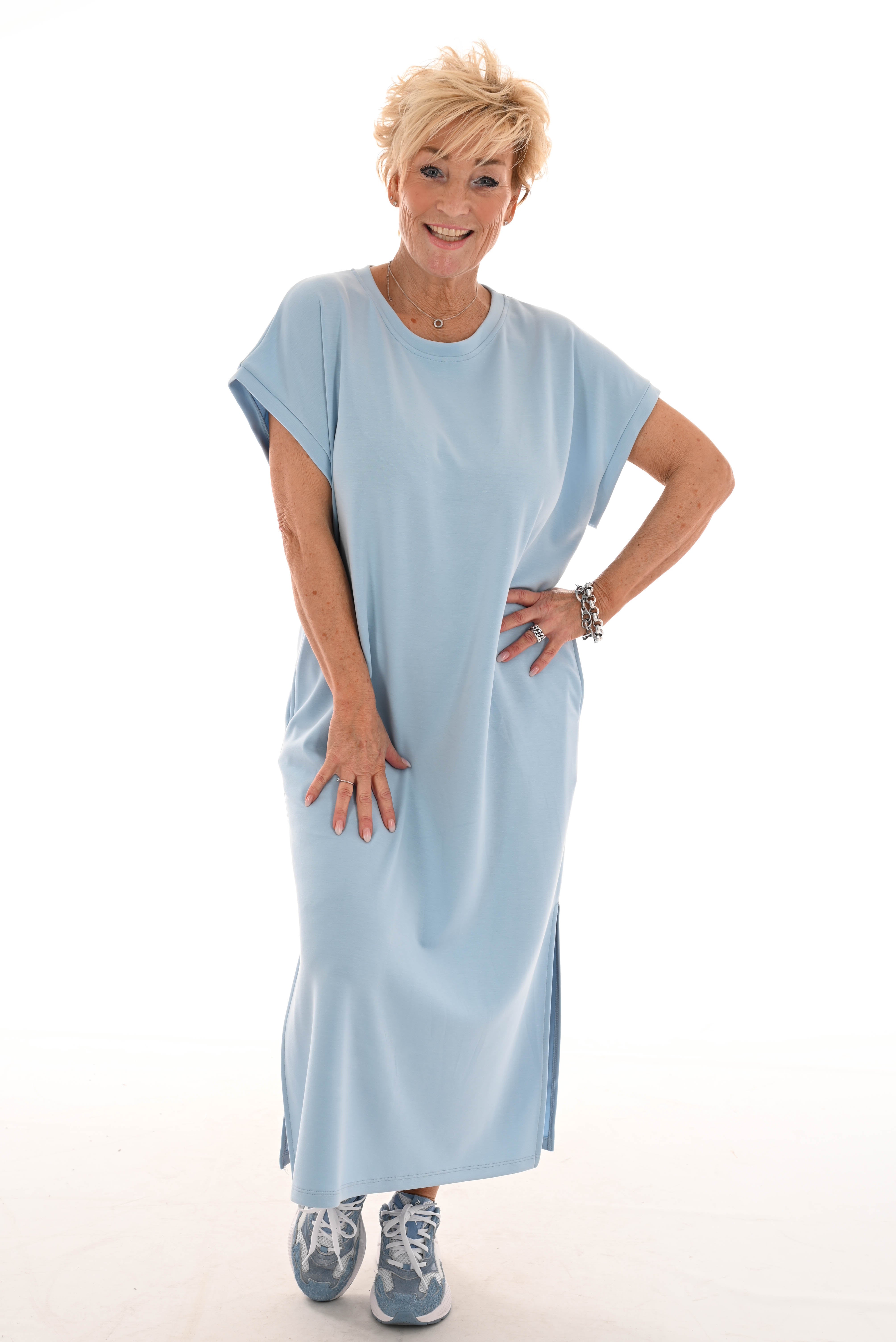 Lange t-shirt dress met zakken uni lichtblauw