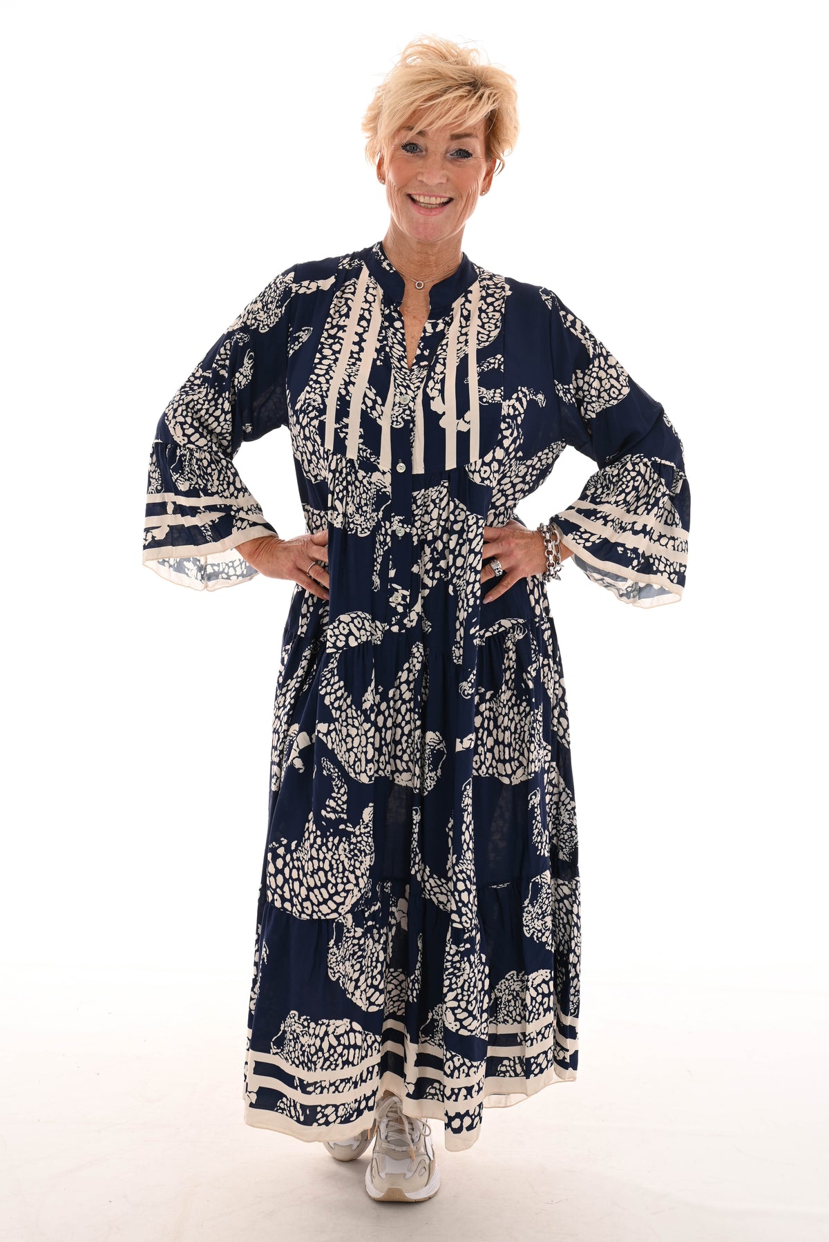 Maxi jurk v-hals panters 3/4e mouwen marineblauw