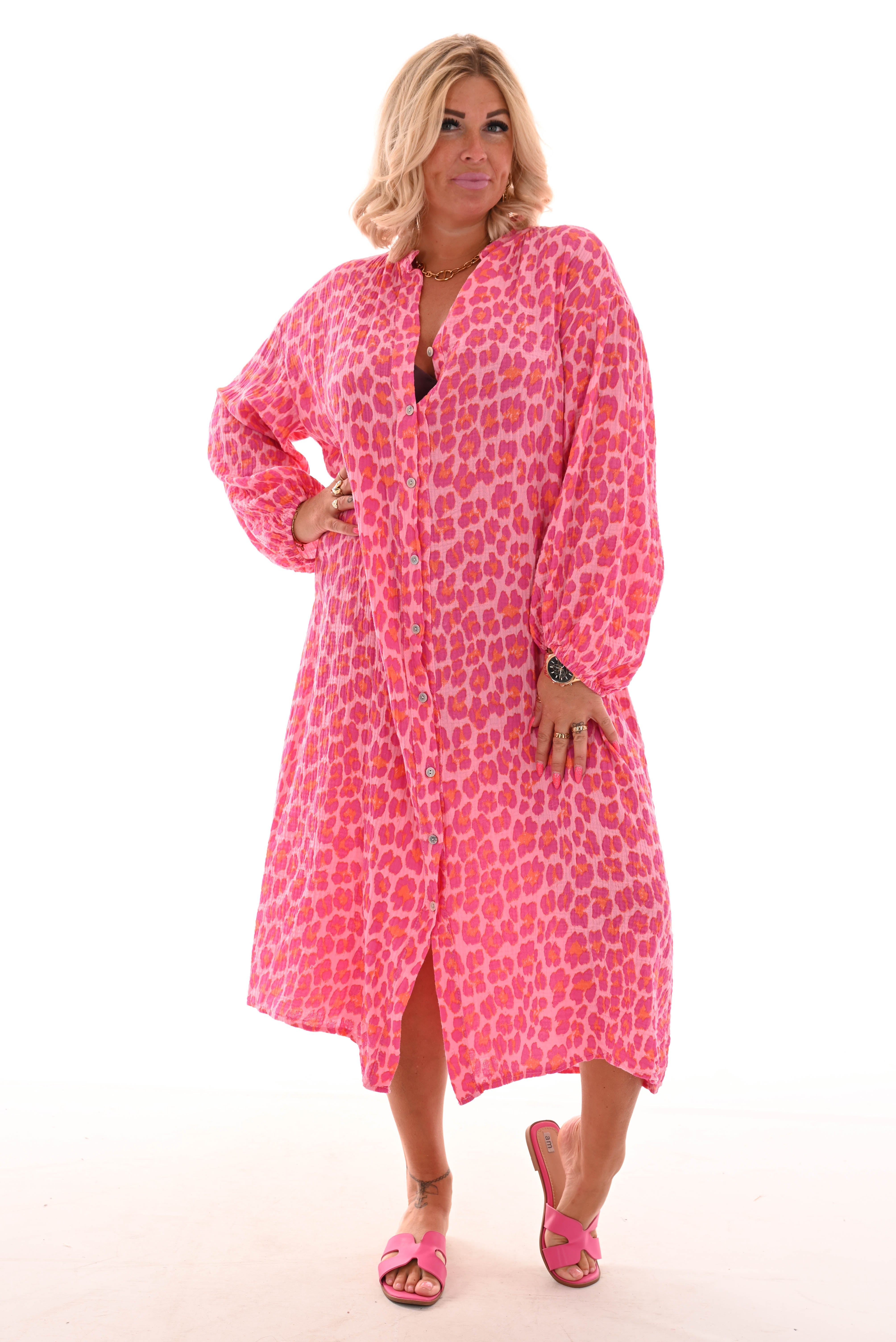 Lange doorknoop jurk wafel panterprint lichtroze/fuchsia